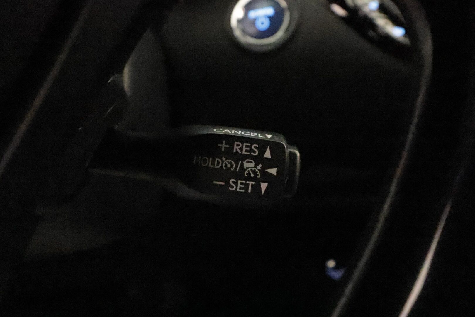 TOYOTA C-HR 2020 1.8 Hybrid X-Edition **Adapt.vakkari / JBL / P.kamera / LED / Ratinlämmitin / KeylessGo** - Kahdet renkaat aluvanteilla