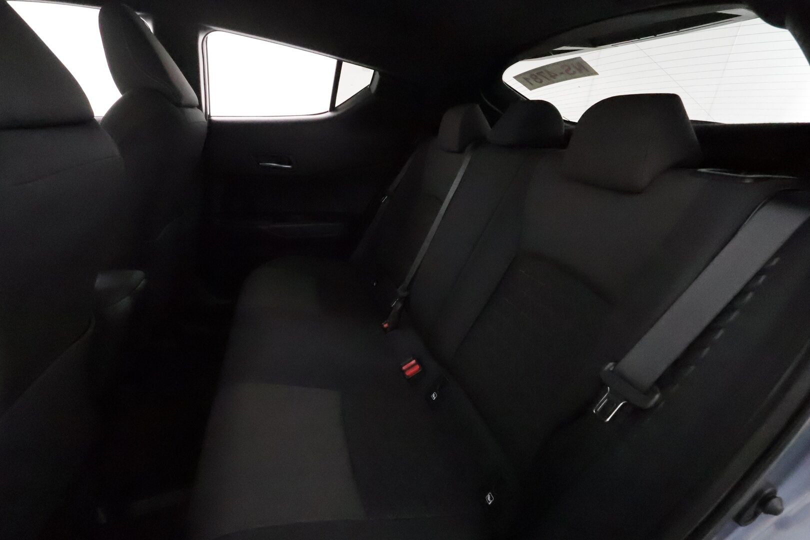 TOYOTA C-HR 2020 1.8 Hybrid X-Edition **Adapt.vakkari / JBL / P.kamera / LED / Ratinlämmitin / KeylessGo** - Kahdet renkaat aluvanteilla