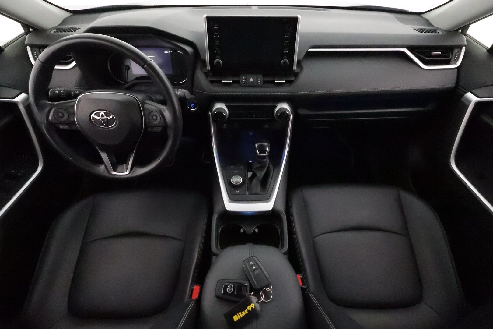 TOYOTA RAV4 2021 Hybrid 2,5 AWD-i Premium **Adapt.vakkari / Muistipenkki / P.kamera / LED / KeylessGo / Ratinlämmitin / Nahat / Koukku** - 3,99 % KORKOTARJOUS TÄHÄN AUTOON - Kahdet renkaat aluvanteilla / Merkkihuollettu