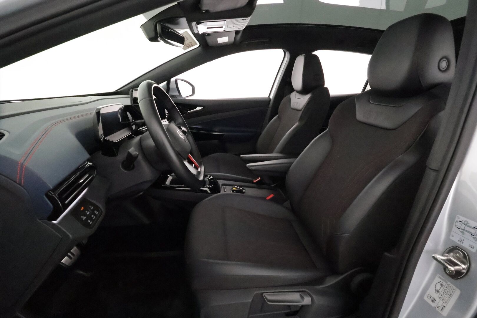 VOLKSWAGEN ID.5 2022 GTX Dual Motor AWD 77kWh *Lasikatto / ILP / Koukku / Acc / Matrix-LED / Kamera / Navi* - 3,99 % KORKOTARJOUS TÄHÄN AUTOON - Merkkihuollettu / Kahdet Renkaat & Vanteet / Alv / Seuraava huolto 9/2026