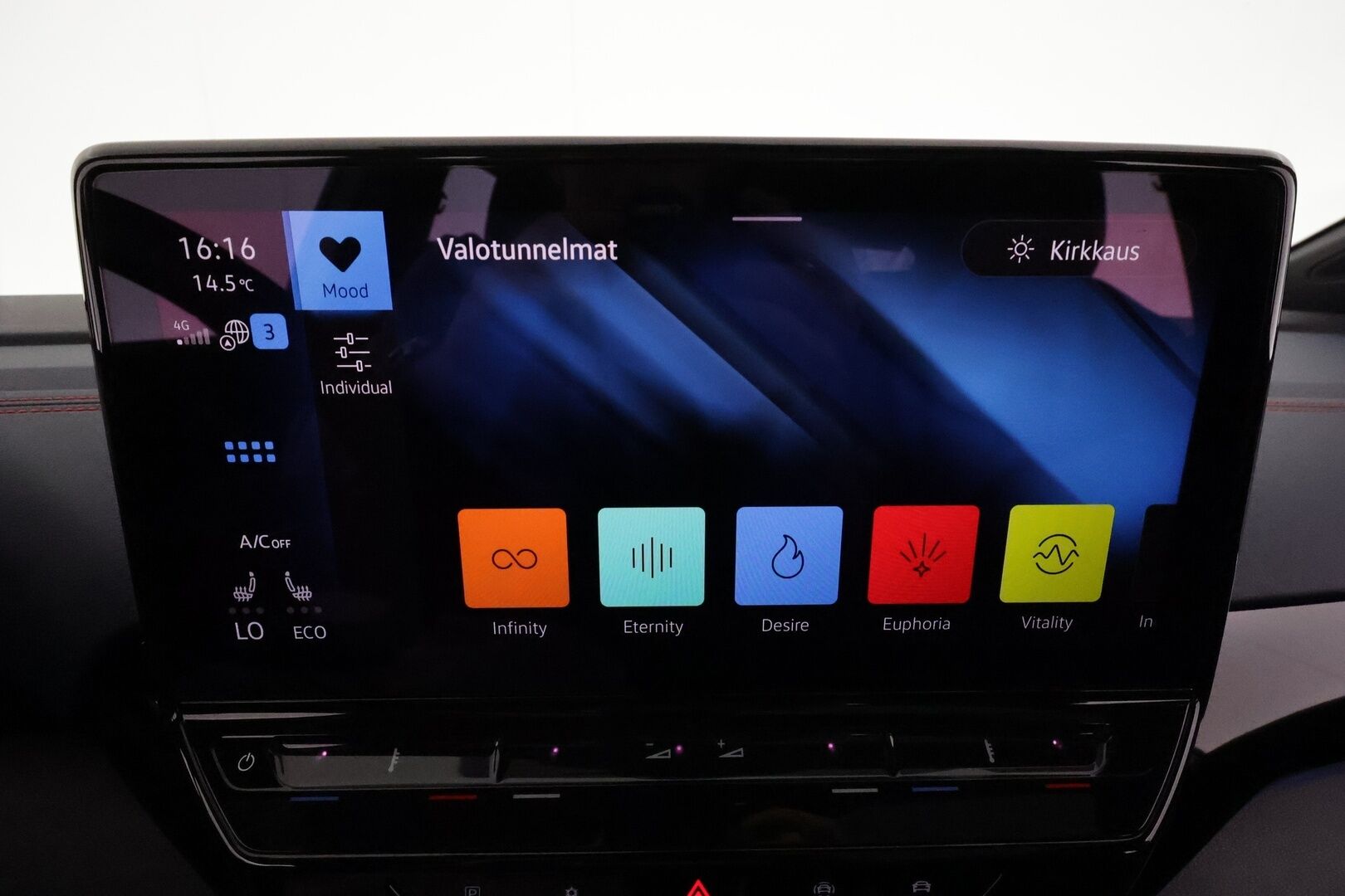 VOLKSWAGEN ID.5 2022 GTX Dual Motor AWD 77kWh *Lasikatto / ILP / Koukku / Acc / Matrix-LED / Kamera / Navi* - 3,99 % KORKOTARJOUS TÄHÄN AUTOON - Merkkihuollettu / Kahdet Renkaat & Vanteet / Alv / Seuraava huolto 9/2026