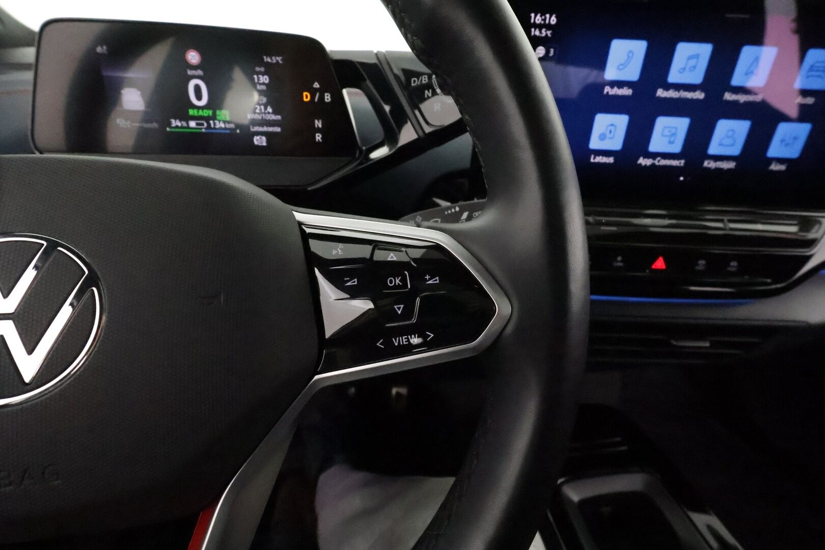VOLKSWAGEN ID.5 2022 GTX Dual Motor AWD 77kWh *Lasikatto / ILP / Koukku / Acc / Matrix-LED / Kamera / Navi* - 3,99 % KORKOTARJOUS TÄHÄN AUTOON - Merkkihuollettu / Kahdet Renkaat & Vanteet / Alv / Seuraava huolto 9/2026