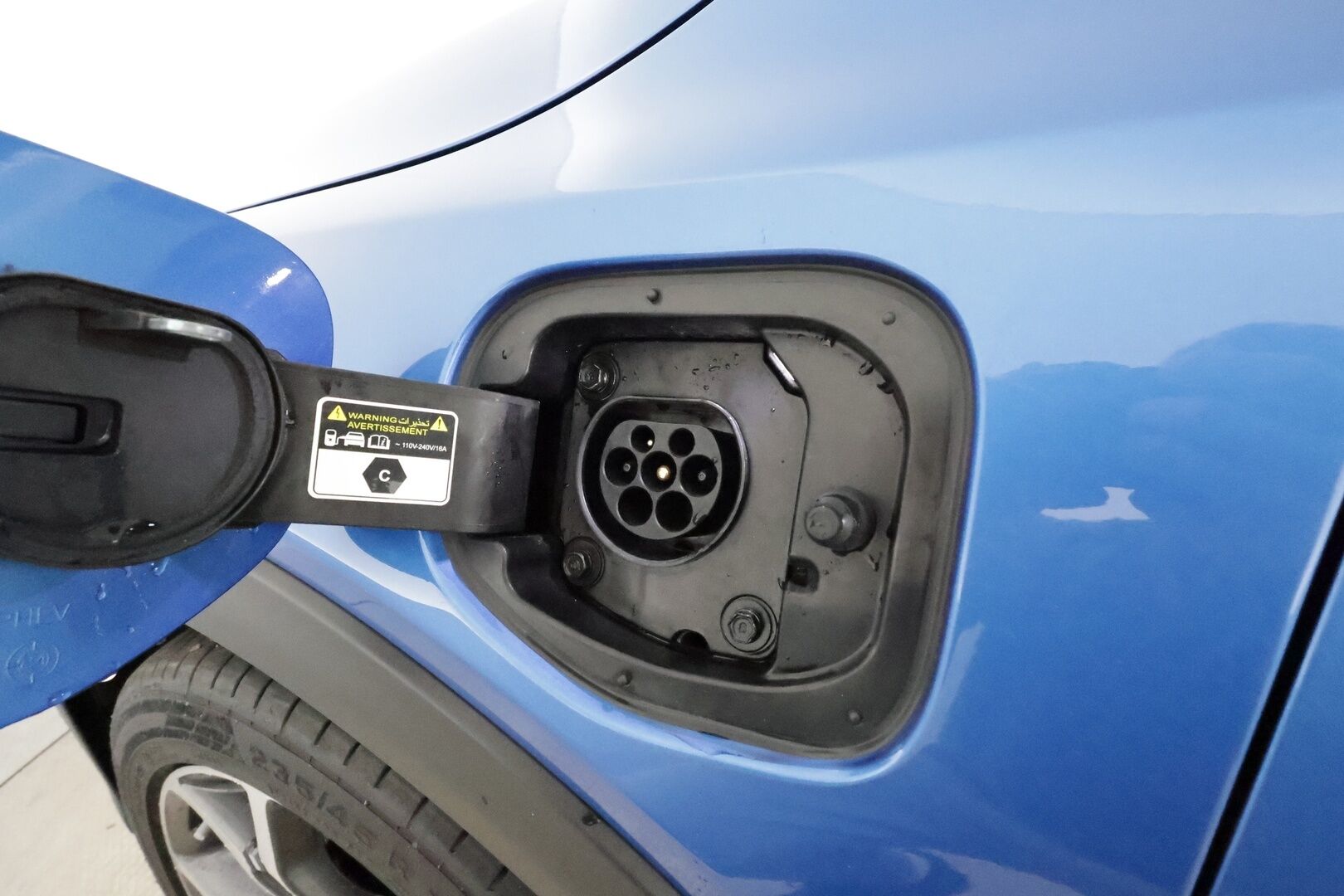 KIA XCEED 2021 1,6 GDI Plug-In Hybrid Business Premium DCT **Adapt.vakkari / P.kamera / Digimittaristo / Ratinlämmitin / LED** - Kahdet renkaat aluvanteilla 