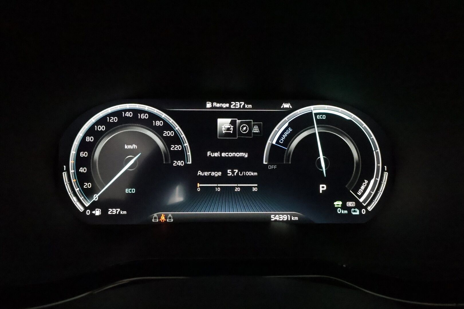 KIA XCEED 2021 1,6 GDI Plug-In Hybrid Business Premium DCT **Adapt.vakkari / P.kamera / Digimittaristo / Ratinlämmitin / LED** - Kahdet renkaat aluvanteilla 