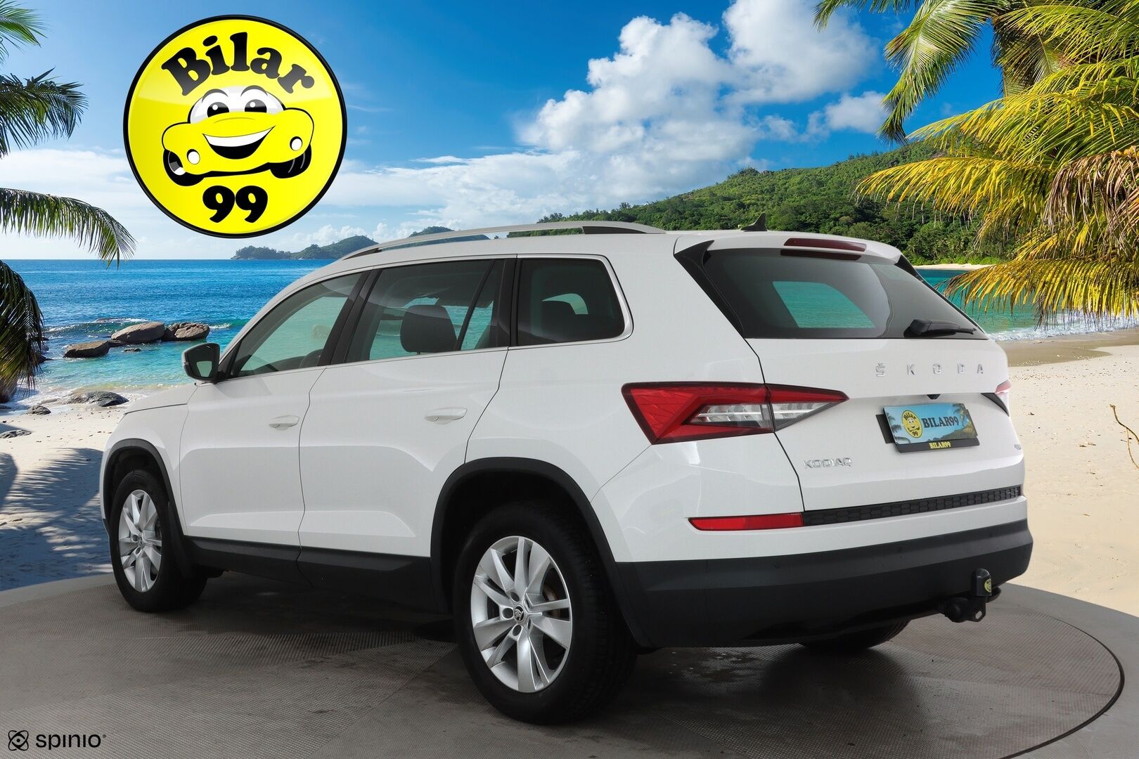 SKODA KODIAQ 2020 2.0 TSI 4x4 BusinessLine *Webasto / Koukku / Canton / ACC / LED-valot / P.kamera / Navi / Keyless* - 3,99 % KORKOTARJOUS TÄHÄN AUTOON - Merkkihuollettu / Kahdet renkaat alumiinivanteilla