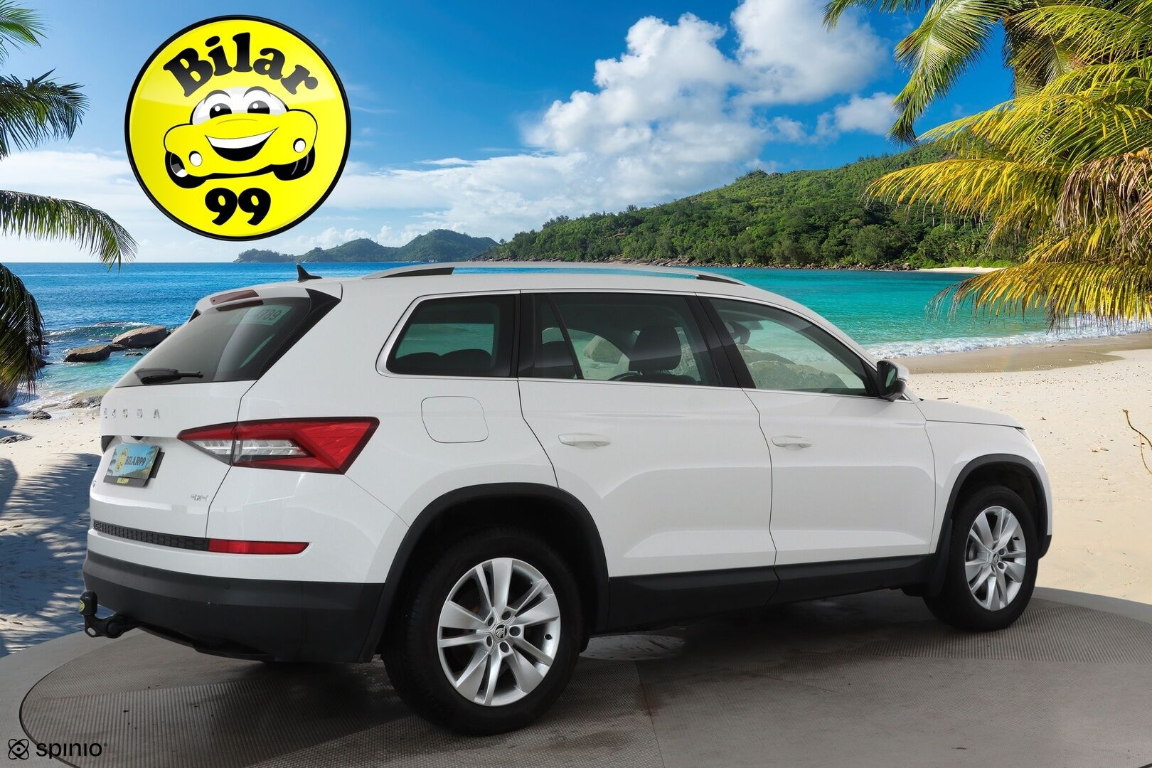 SKODA KODIAQ 2020 2.0 TSI 4x4 BusinessLine *Webasto / Koukku / Canton / ACC / LED-valot / P.kamera / Navi / Keyless* - 3,99 % KORKOTARJOUS TÄHÄN AUTOON - Merkkihuollettu / Kahdet renkaat alumiinivanteilla