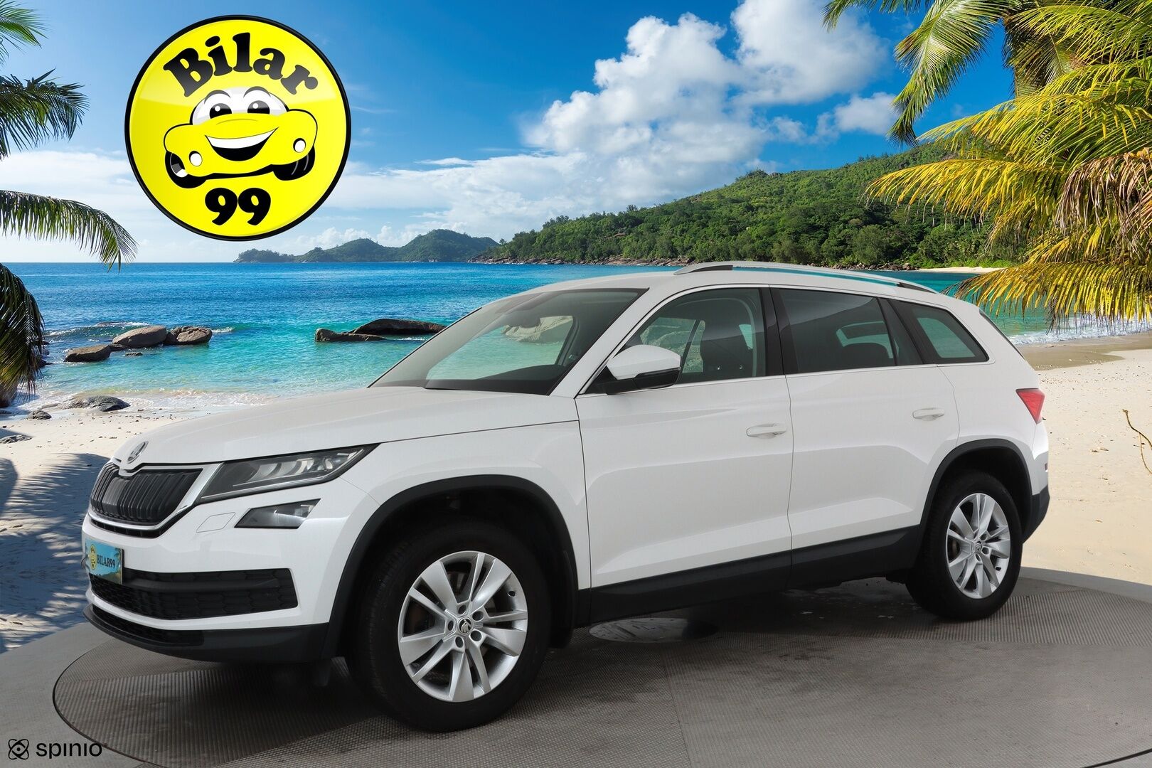SKODA KODIAQ 2020 2.0 TSI 4x4 BusinessLine *Webasto / Koukku / Canton / ACC / LED-valot / P.kamera / Navi / Keyless* - 3,99 % KORKOTARJOUS TÄHÄN AUTOON - Merkkihuollettu / Kahdet renkaat alumiinivanteilla