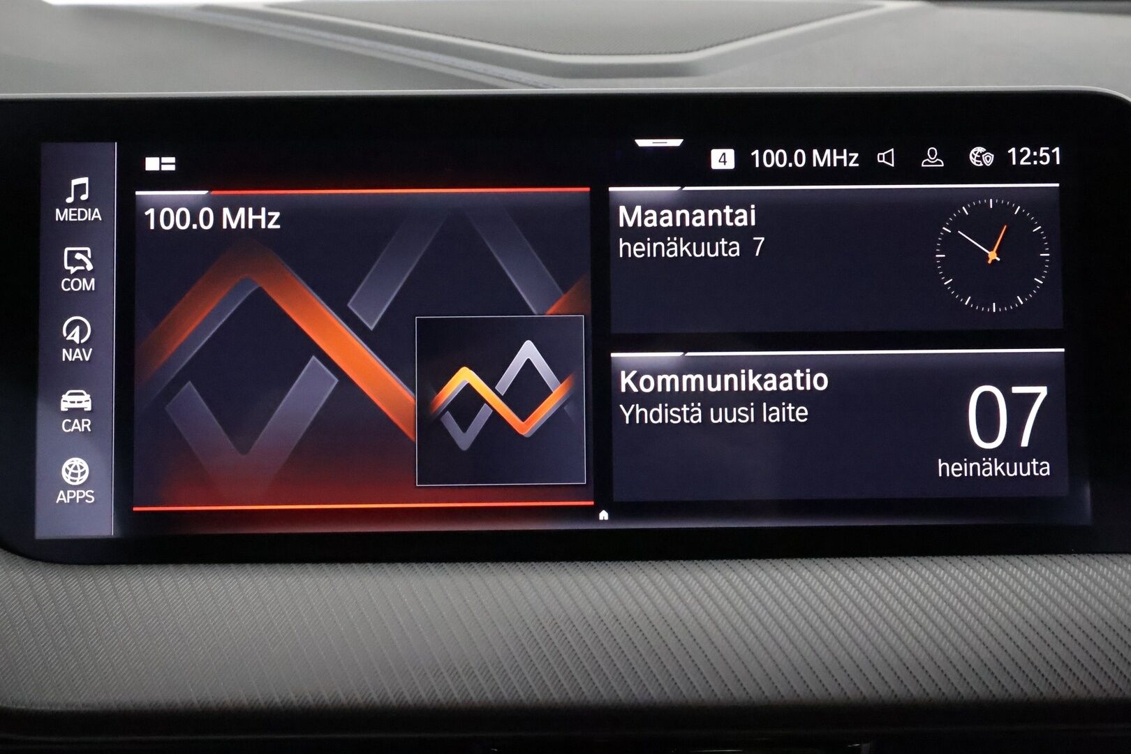 BMW 118 2020 F40 Hatchback 118i A Business M-Sport **LED-valot / Sporttipenkit / HiFi / P.Tutkat / Navi / Kaistavahti** - Digimittaristo / CarPlay / 2x vanteet