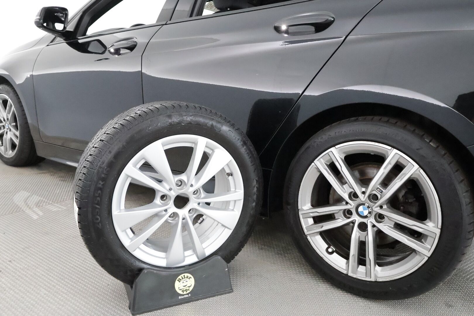 BMW 118 2020 F40 Hatchback 118i A Business M-Sport **LED-valot / Sporttipenkit / HiFi / P.Tutkat / Navi / Kaistavahti** - Digimittaristo / CarPlay / 2x vanteet