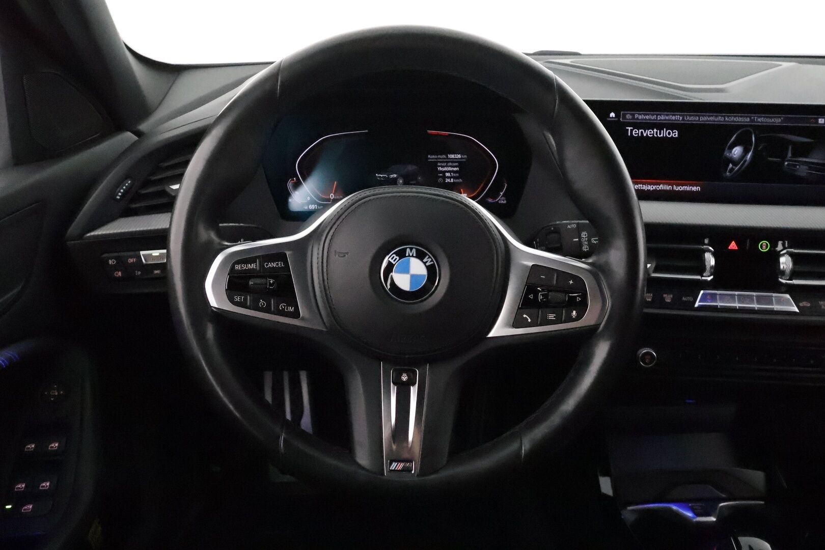 BMW 118 2020 F40 Hatchback 118i A Business M-Sport **LED-valot / Sporttipenkit / HiFi / P.Tutkat / Navi / Kaistavahti** - Digimittaristo / CarPlay / 2x vanteet