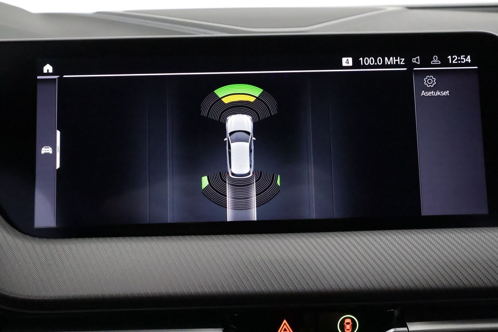 BMW 118 2020 F40 Hatchback 118i A Business M-Sport **LED-valot / Sporttipenkit / HiFi / P.Tutkat / Navi / Kaistavahti** - Digimittaristo / CarPlay / 2x vanteet