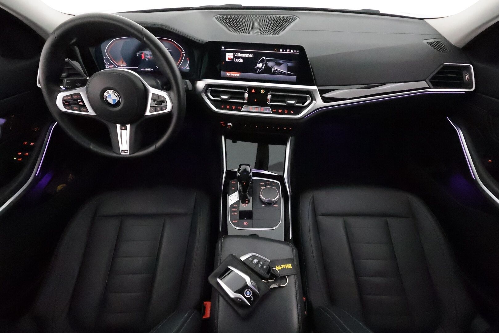 BMW 320 2021 G21 Touring 320d A xDrive Luxury Line **Webasto / Koukku / Adapt.Vakkari / LED-valot / P.Kamera / Muistipenkki / Navi** - Kahdet Renkaat