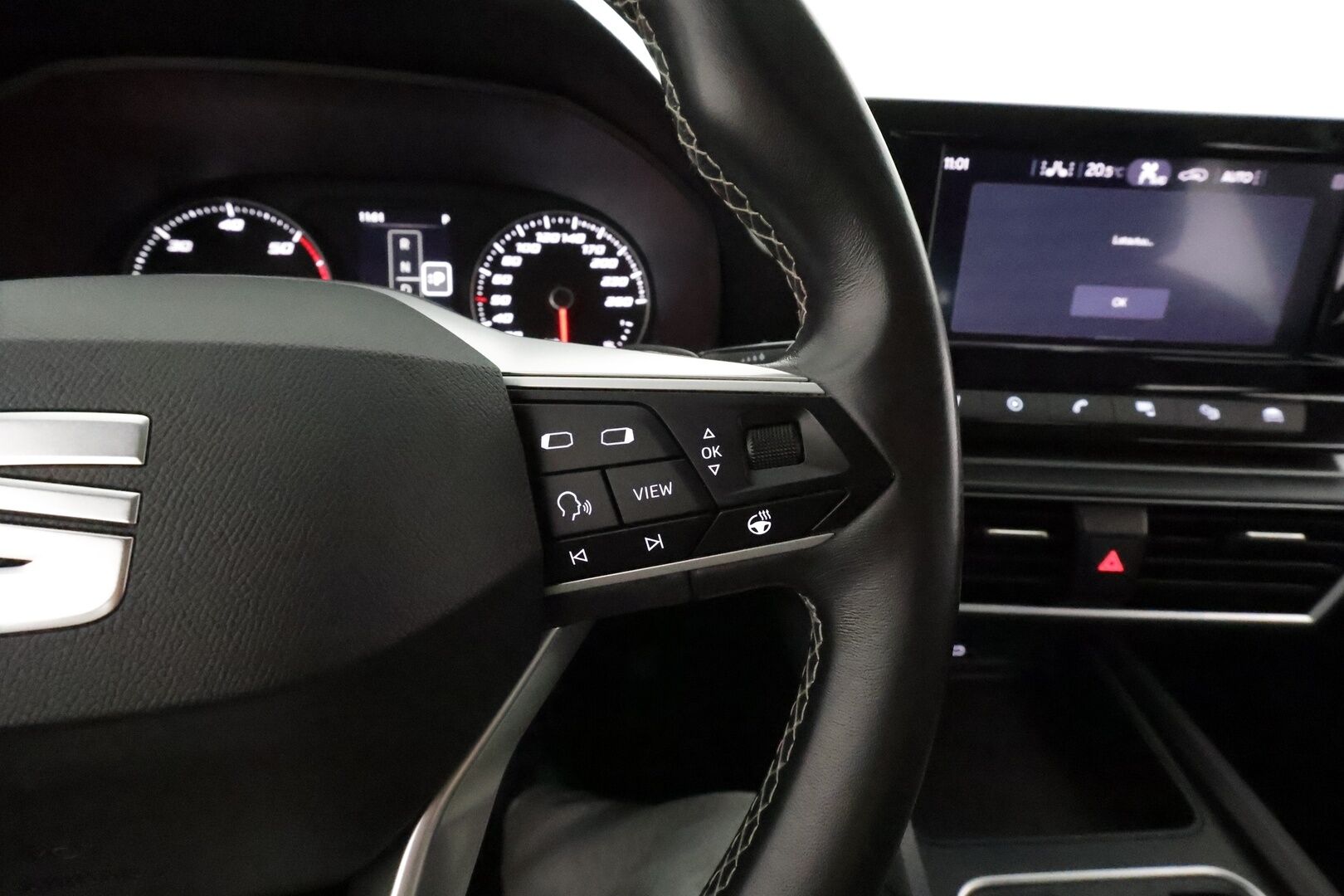 SEAT LEON SPORTSTOURER 2022 2.0TDI 4Drive DSG 150hv **LED-valot / P.kamera / Sisätilanlämmitin / Kaistavahti / Apple&Android**