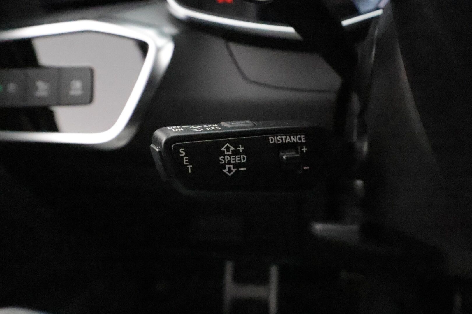 AUDI A6 2021 Avant 55 TFSI e quattro S-tronic Electrified S Line **Koukku / Adapt.Vakkari / Matrix-LED / P.Tutkat / Sporttipenkit** - 3,99 % KORKOTARJOUS TÄHÄN AUTOON - Merkkihuollettu