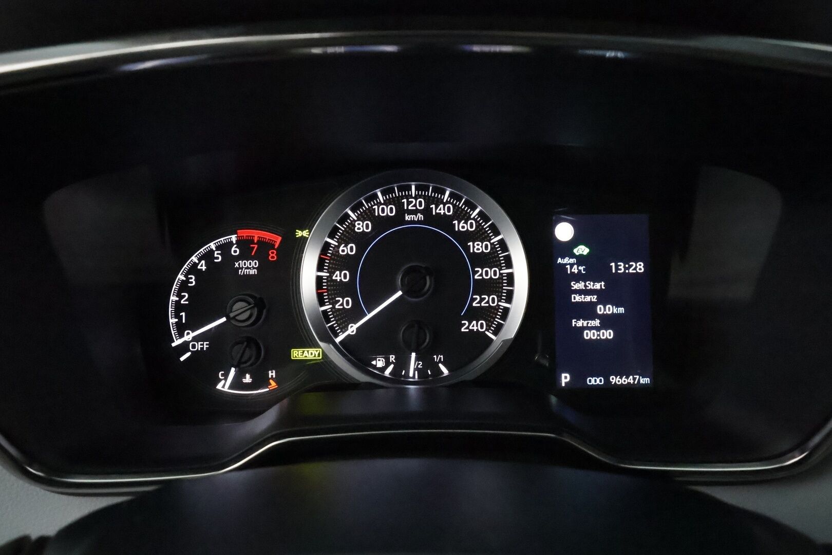 TOYOTA COROLLA 2022 2.0 TS Hybrid Business Edition **Adapt.vakkari / Koukku / P.kamera / Navi / Ratinlämmitin / LED** - Merkkihuollettu / Kahdet renkaat aluvanteilla 