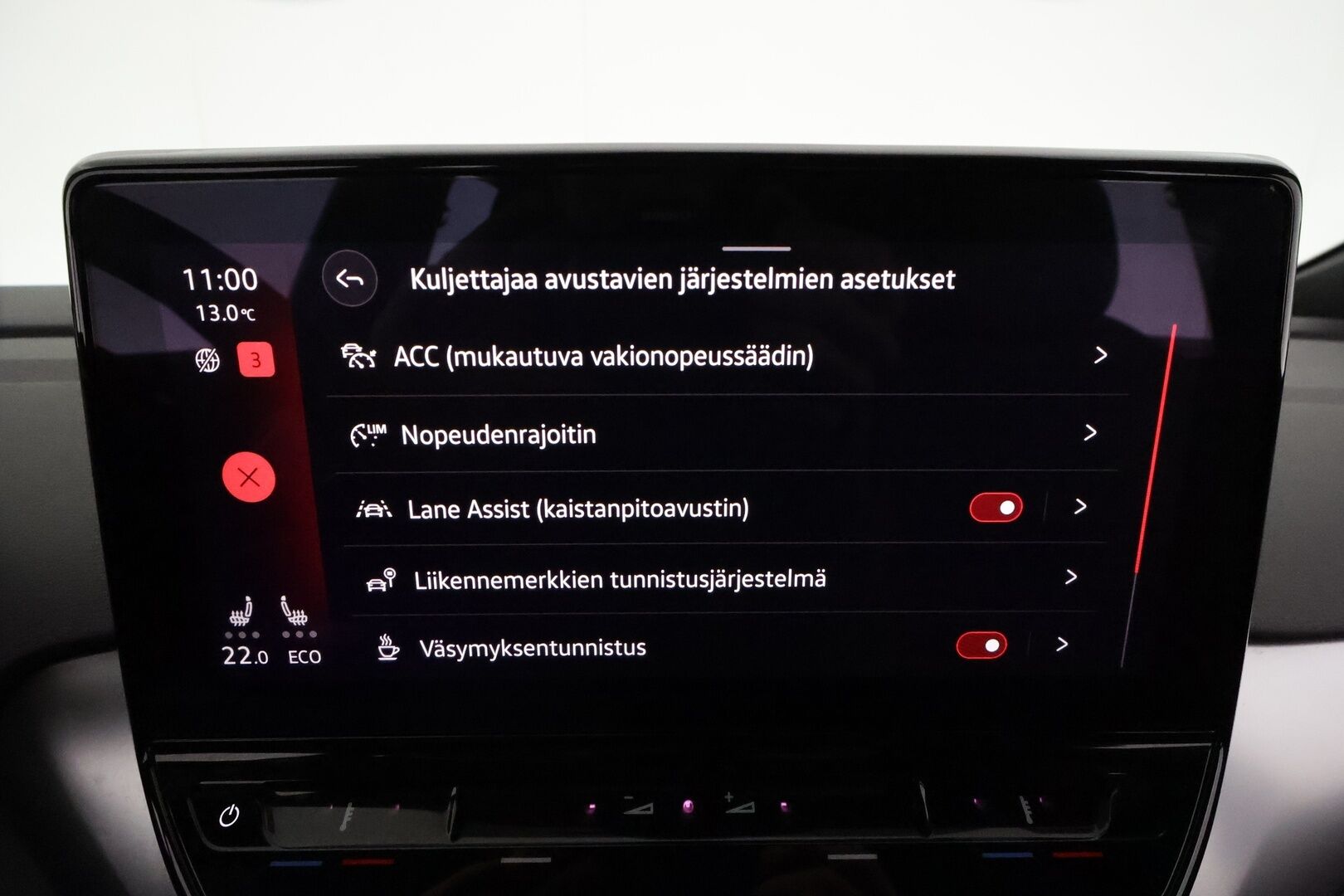 VOLKSWAGEN ID.4 2021 150kW Pro Performance **Lämpöpumppu / Koukku / Adapt.Vakkari / LED-valot / P.kamera / Navi / Kaistavahti** - Akku kuntotarkastettu! / Kahdet Renkaat