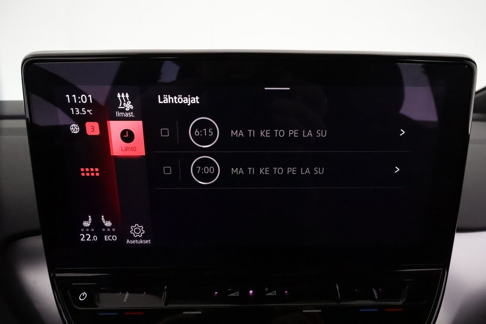 VOLKSWAGEN ID.4 2021 150kW Pro Performance **Lämpöpumppu / Koukku / Adapt.Vakkari / LED-valot / P.kamera / Navi / Kaistavahti** - Akku kuntotarkastettu! / Kahdet Renkaat