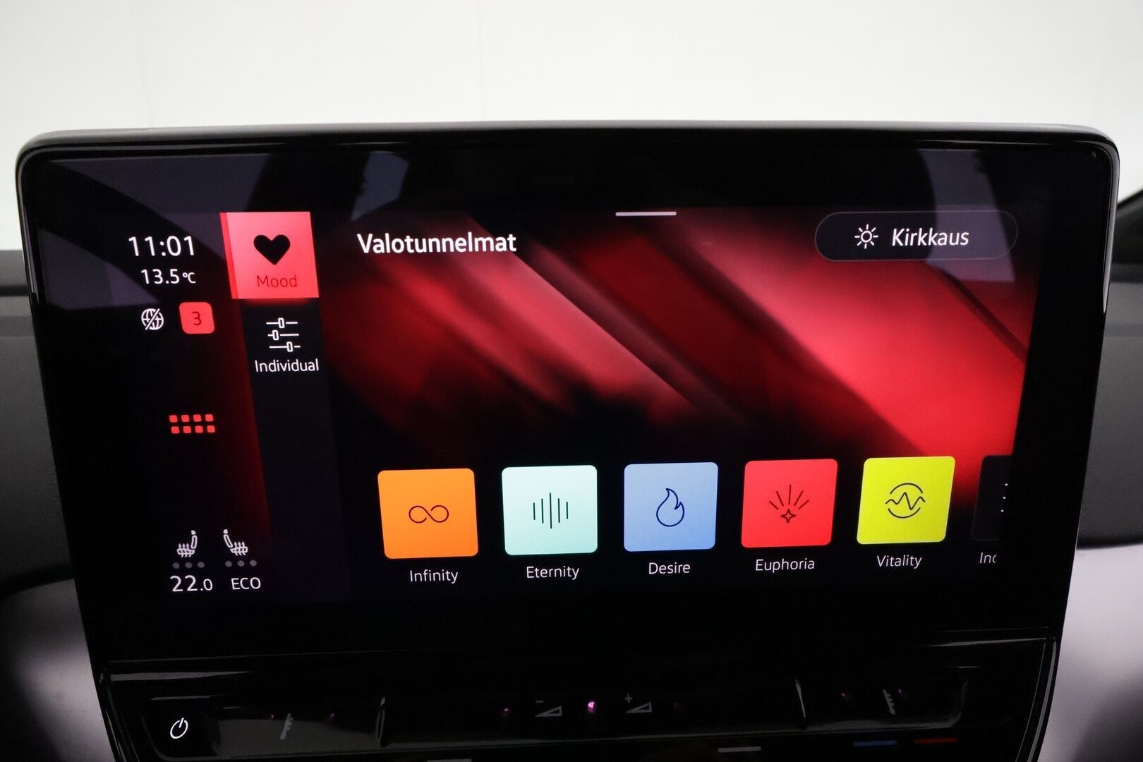 VOLKSWAGEN ID.4 2021 150kW Pro Performance **Lämpöpumppu / Koukku / Adapt.Vakkari / LED-valot / P.kamera / Navi / Kaistavahti** - Akku kuntotarkastettu! / Kahdet Renkaat