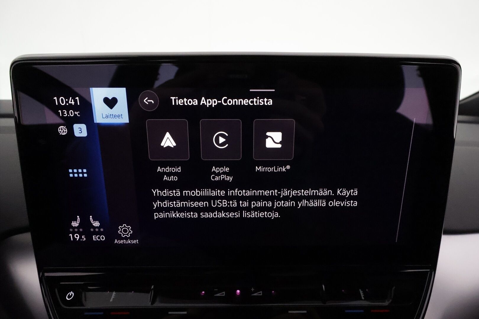 VOLKSWAGEN ID.4 2021 Pro Performance 150kW 1st **Lämpöpumppu / Koukku / Adapt.Vakkari / LED-valot / P.kamera / Navi / Kaistavahti** - Kahdet Renkaat 