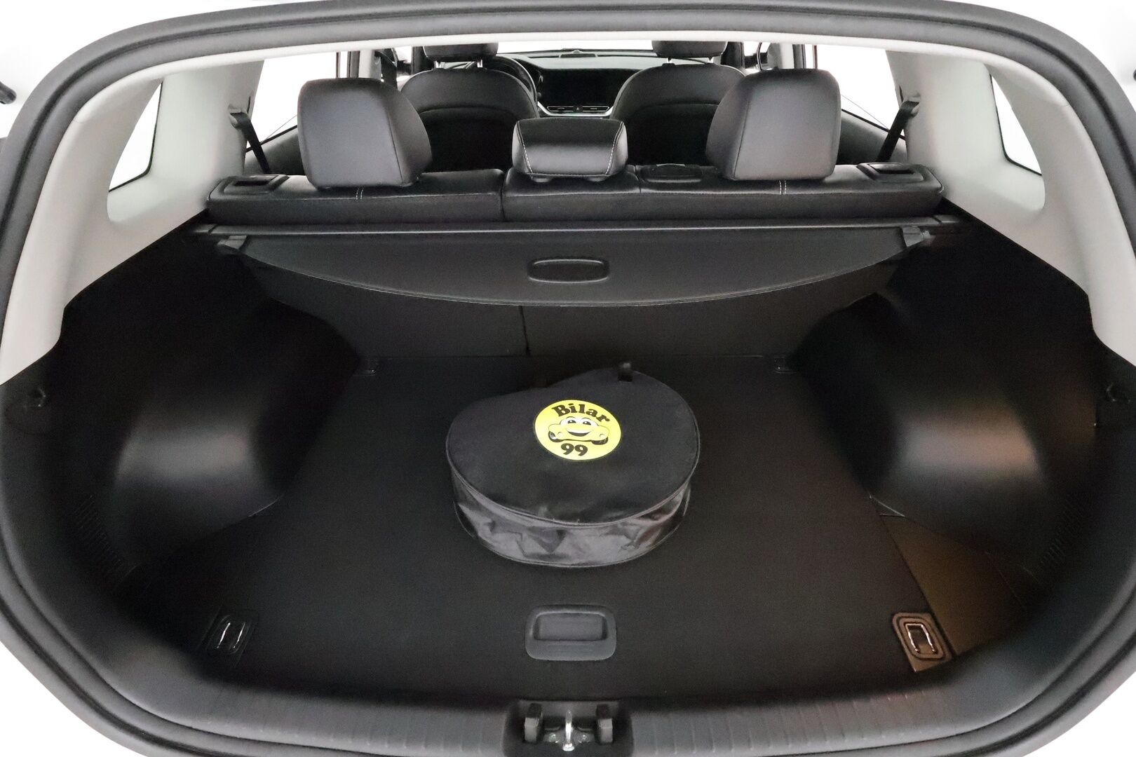 KIA NIRO 2022 Vision 39 kWh  **Adapt.vakkari / Digimittaristo / P.kamera / Puolinahat / KeylessGo / Navi** - Akku kuntotarkastettu / Merkkihuollettu