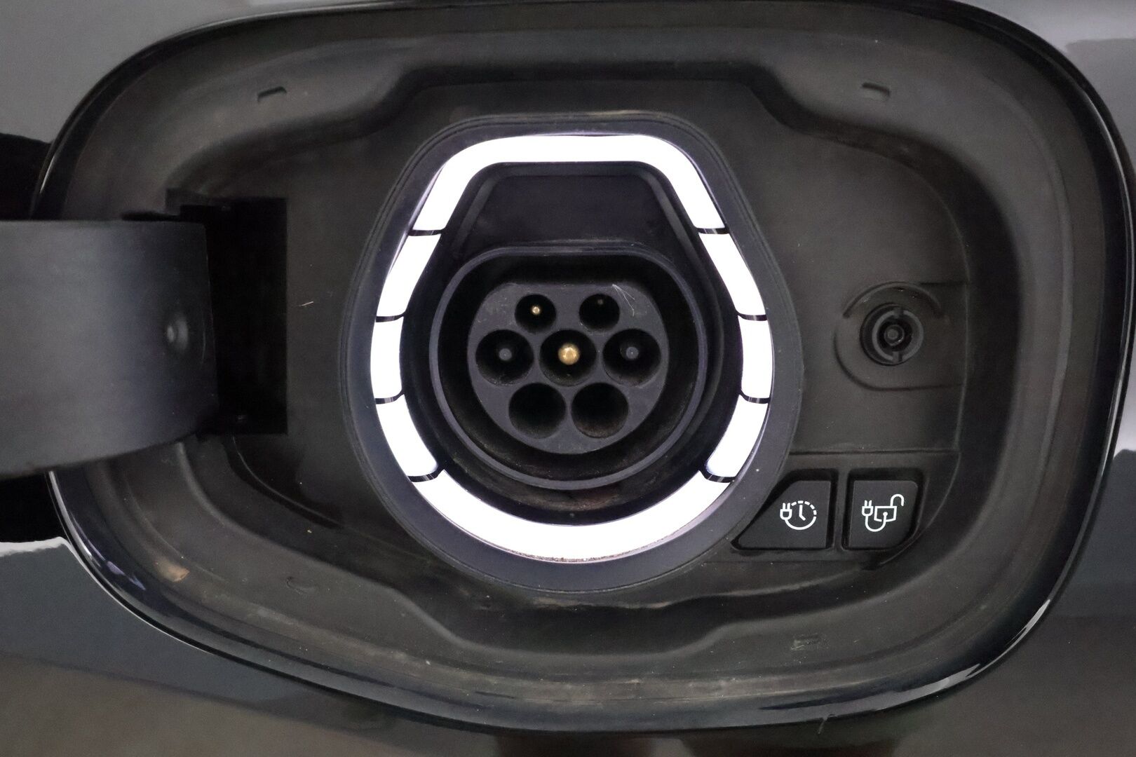 FORD KUGA 2021 2.5 PLug-in hybrid ST-Line X * Adapt.vakkari / P.kamera / Koukku / LED / Navi / KeylessGo * - Nahka-Alcantara / Sähköpenkki