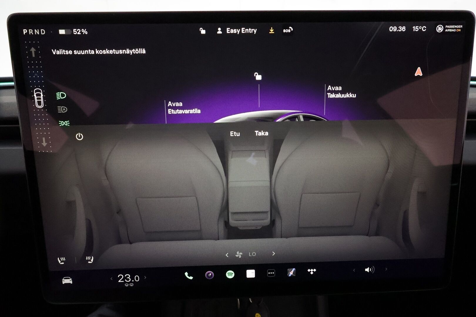 TESLA MODEL 3 2024 Long Range AWD **Lämpöpumppu / Koukku / Adapt.Vakkari / Matrix-LED / P.kamera / Ilmastoitu Muistipenkki / Lasikatto** - 3,99 % KORKOTARJOUS TÄHÄN AUTOON - Kahdet Renkaat