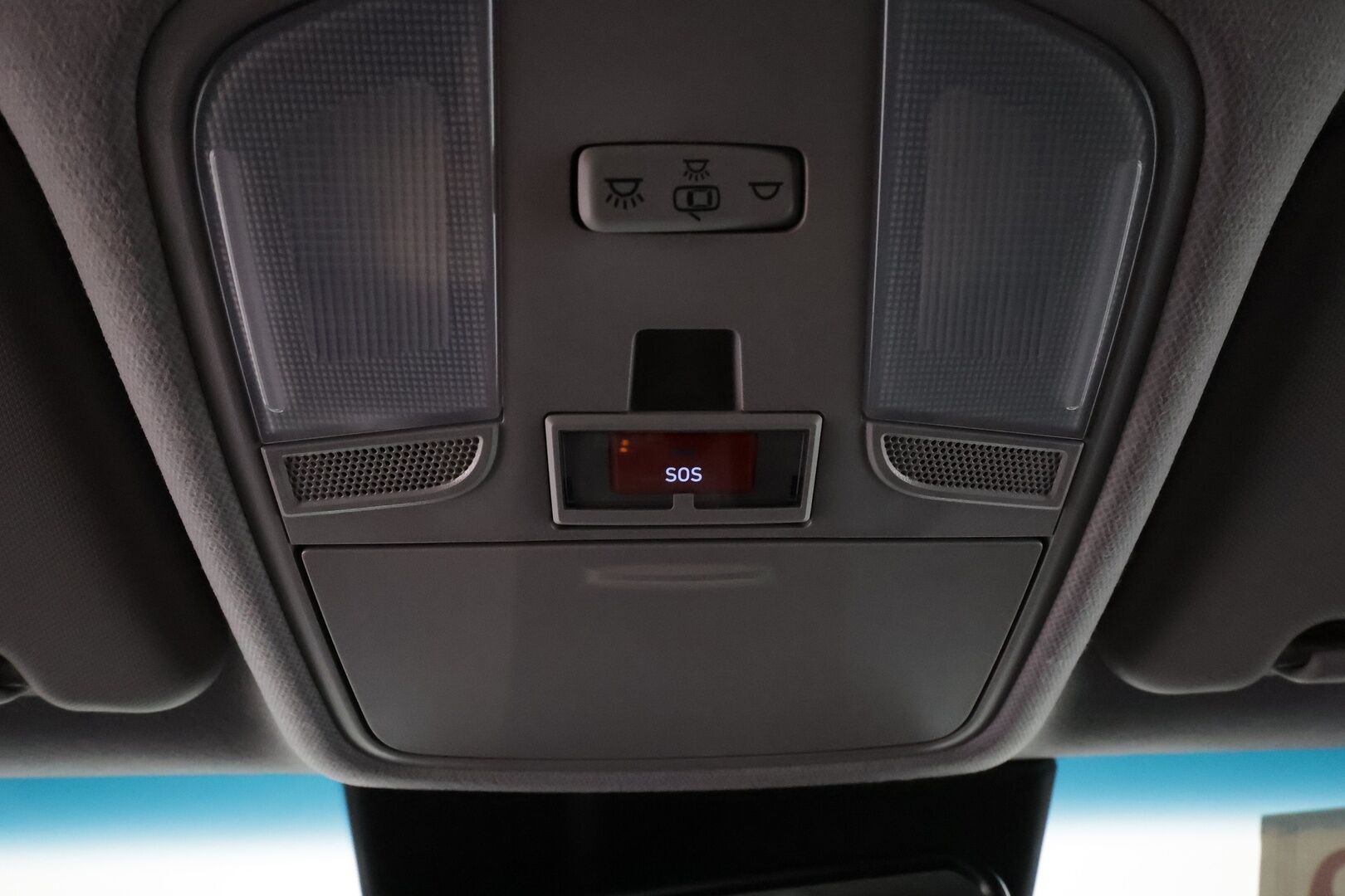 HYUNDAI KONA ELECTRIC 2021 64 kWh 204 hv Premium Prime - Adapt.Vakkari / HUD / Krell Premium Audio / Ilmastoidut Nahat / Peruutuskamera / Ratinlämmitys / Apple&Android / Lisälämmitin!