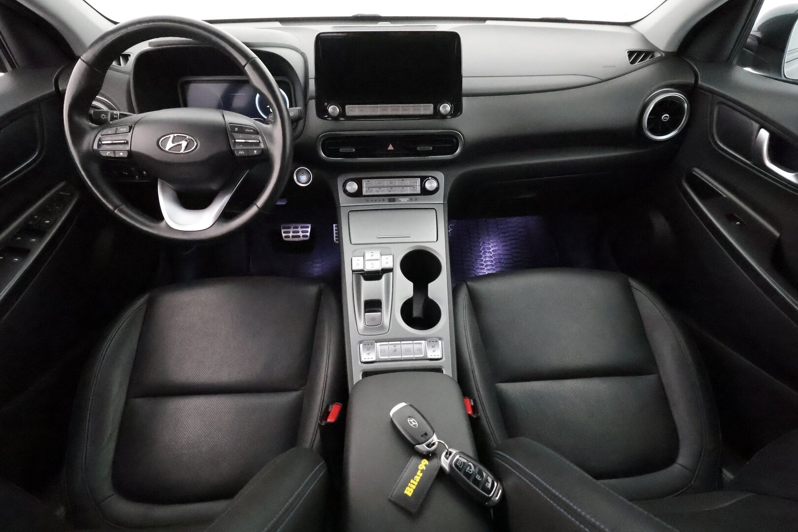 HYUNDAI KONA ELECTRIC 2021 64 kWh 204 hv Premium Prime - Adapt.Vakkari / HUD / Krell Premium Audio / Ilmastoidut Nahat / Peruutuskamera / Ratinlämmitys / Apple&Android / Lisälämmitin!