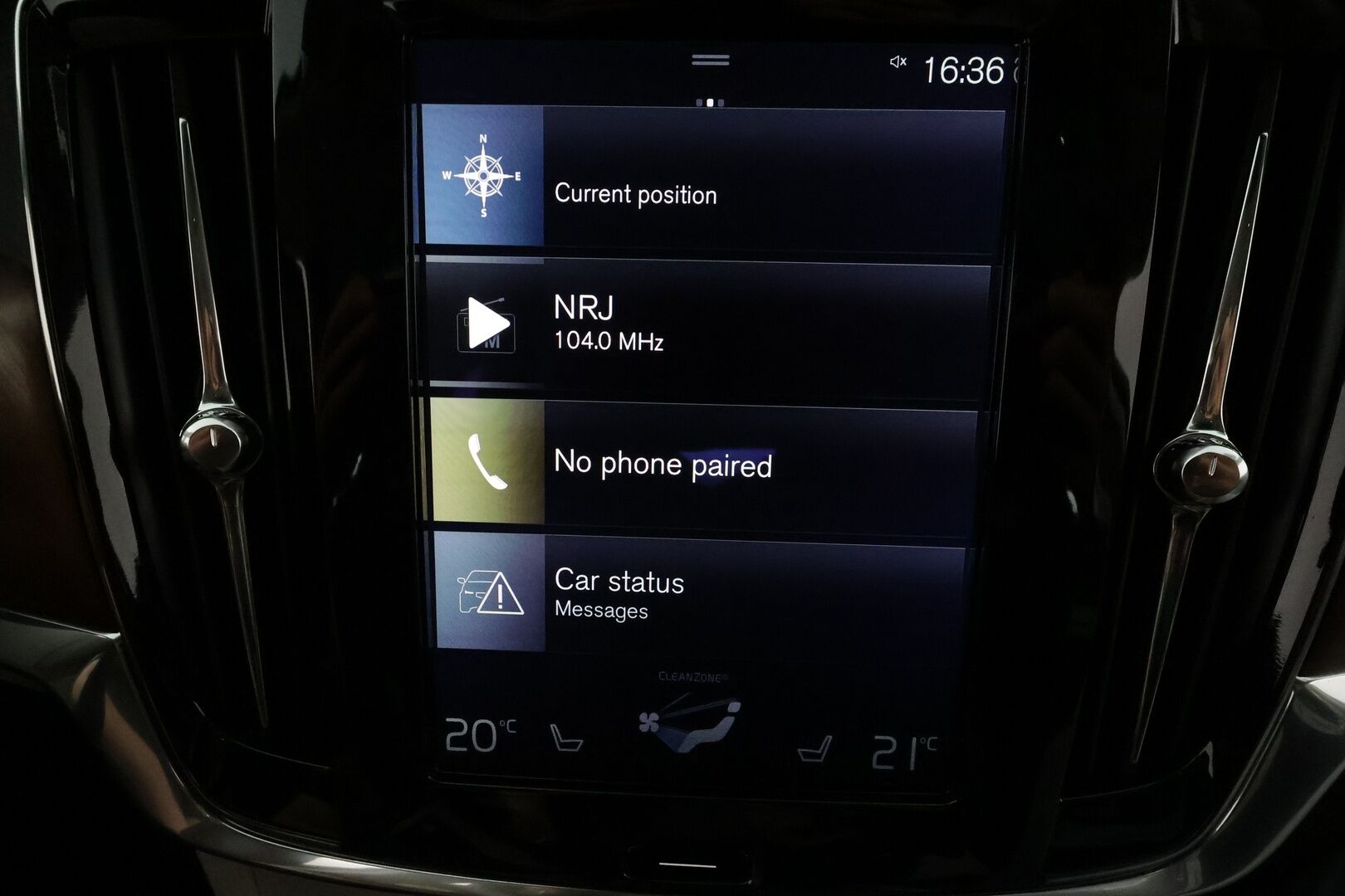 Volvo S90 2017 D5 AWD Inscription aut** Styling kit / Bowers&Wilkins / Webasto / Adapt.Vakkari / P.Kamera / Full-LED / Navi** - 3,99 % KORKOTARJOUS TÄHÄN AUTOON - Sporttinahat Muistilla / Kaistavahti / KeylessGO