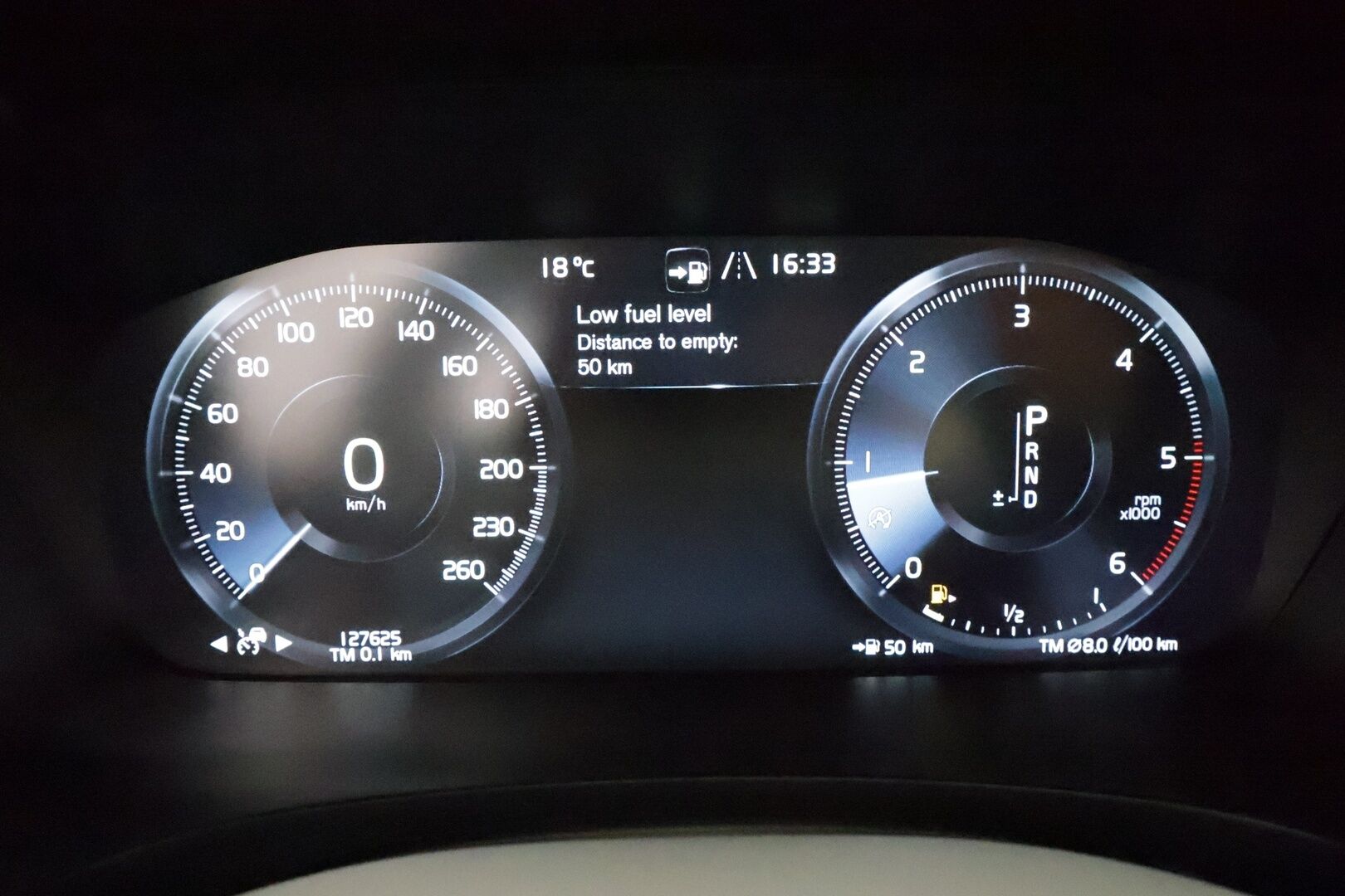 Volvo S90 2017 D5 AWD Inscription aut** Styling kit / Bowers&Wilkins / Webasto / Adapt.Vakkari / P.Kamera / Full-LED / Navi** - 3,99 % KORKOTARJOUS TÄHÄN AUTOON - Sporttinahat Muistilla / Kaistavahti / KeylessGO