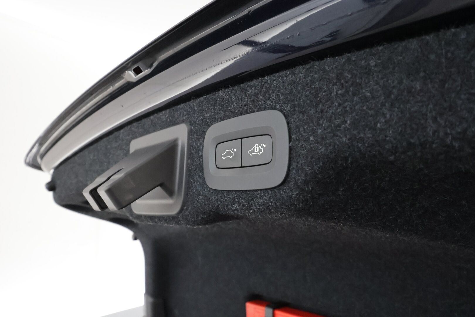 Volvo S90 2017 D5 AWD Inscription aut** Styling kit / Bowers&Wilkins / Webasto / Adapt.Vakkari / P.Kamera / Full-LED / Navi** - 3,99 % KORKOTARJOUS TÄHÄN AUTOON - Sporttinahat Muistilla / Kaistavahti / KeylessGO
