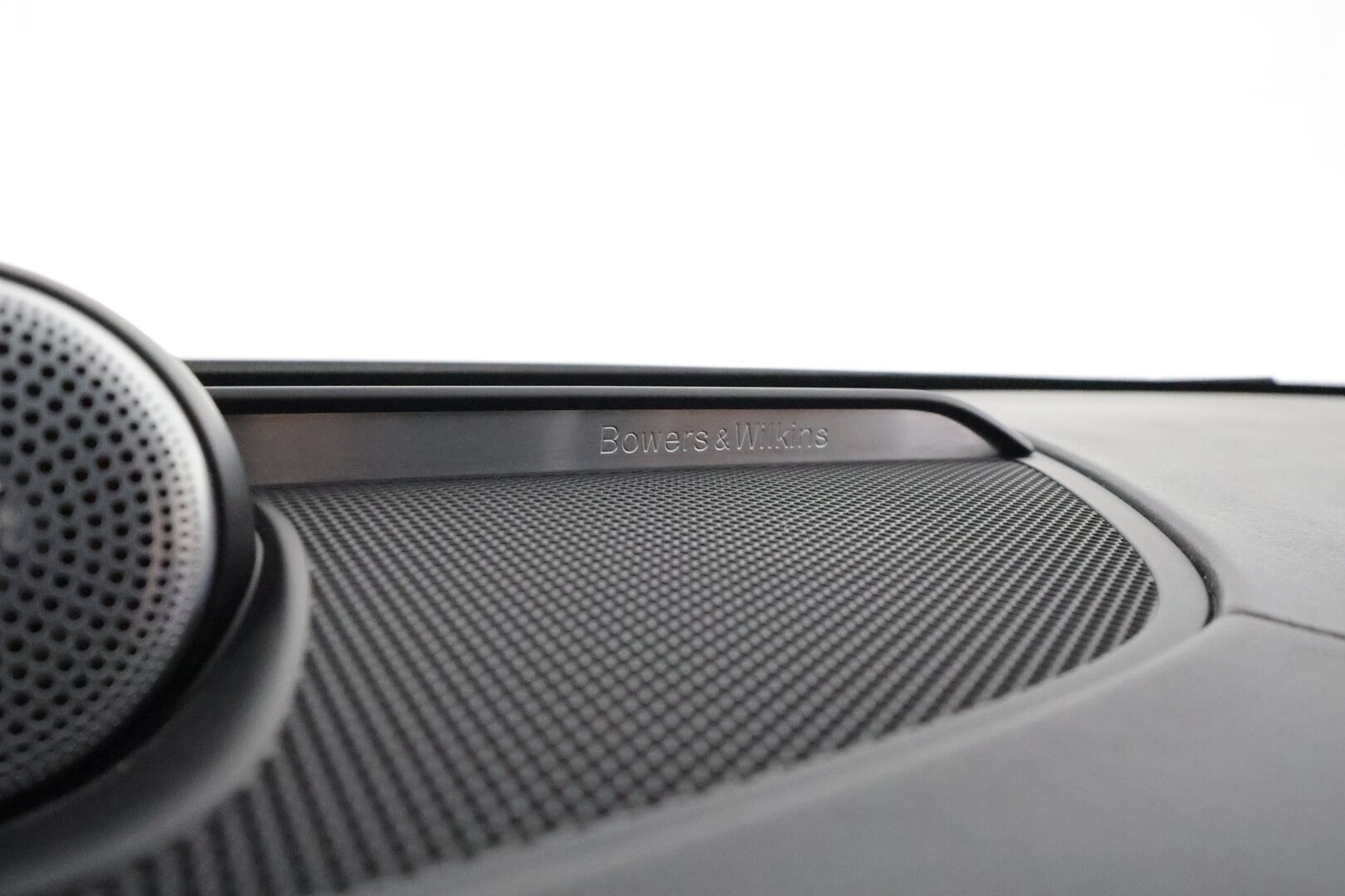 Volvo S90 2017 D5 AWD Inscription aut** Styling kit / Bowers&Wilkins / Webasto / Adapt.Vakkari / P.Kamera / Full-LED / Navi** - 3,99 % KORKOTARJOUS TÄHÄN AUTOON - Sporttinahat Muistilla / Kaistavahti / KeylessGO