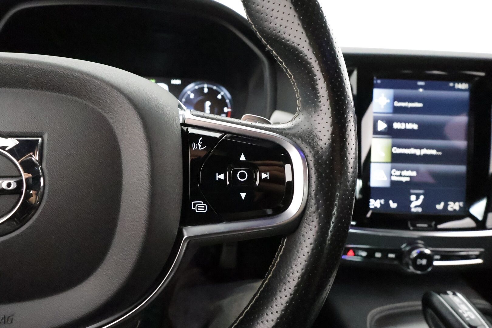 Volvo S90 2017 D4 AWD R-Design aut **Webasto / koukku / Adapt.Vakkari / P.Kamera / LED-valot / Sporttipenkki Muistilla / Navi** - Kaistavahti / KeylessGO / 2x Renkaat