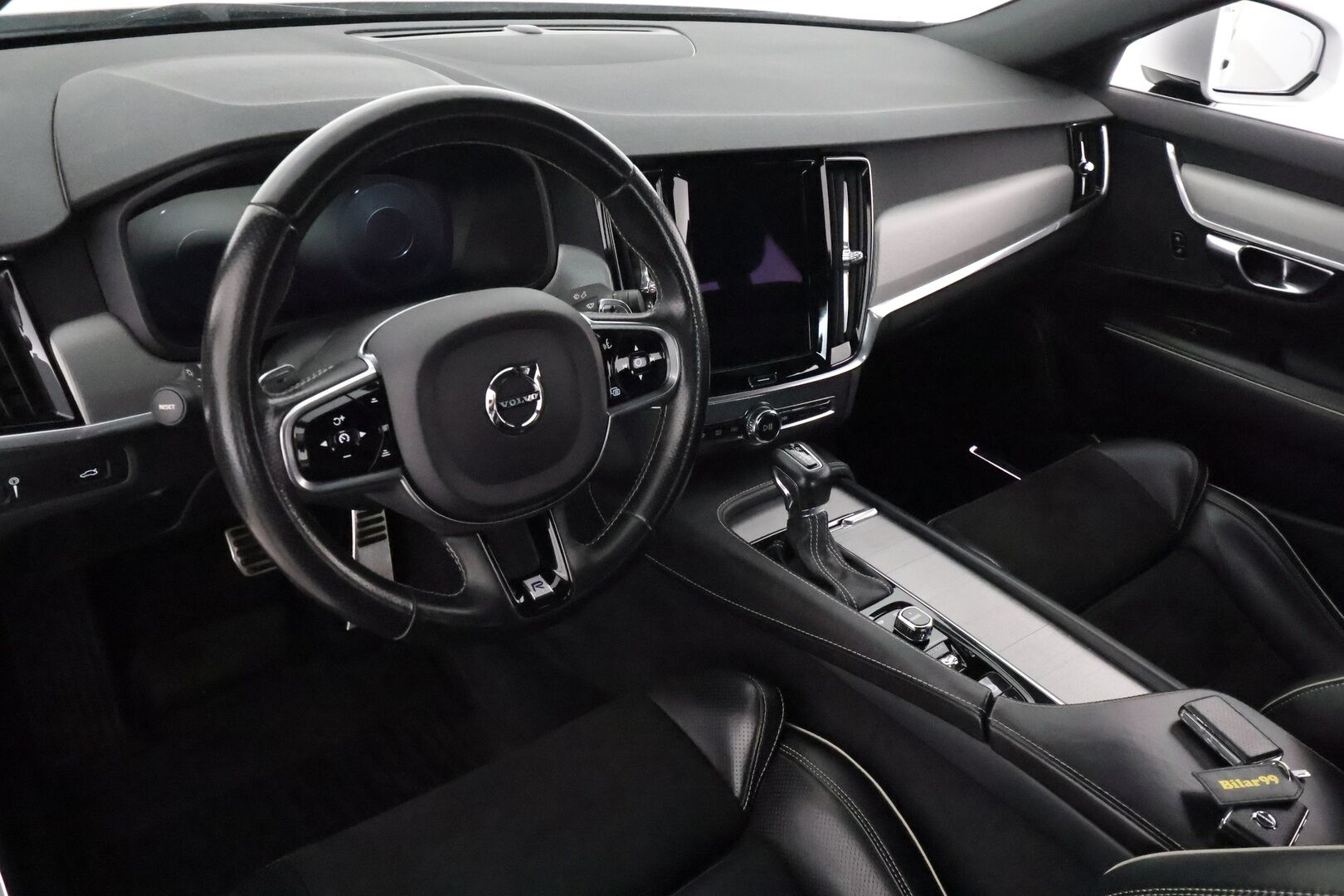 Volvo S90 2017 D4 AWD R-Design aut **Webasto / koukku / Adapt.Vakkari / P.Kamera / LED-valot / Sporttipenkki Muistilla / Navi** - Kaistavahti / KeylessGO / 2x Renkaat