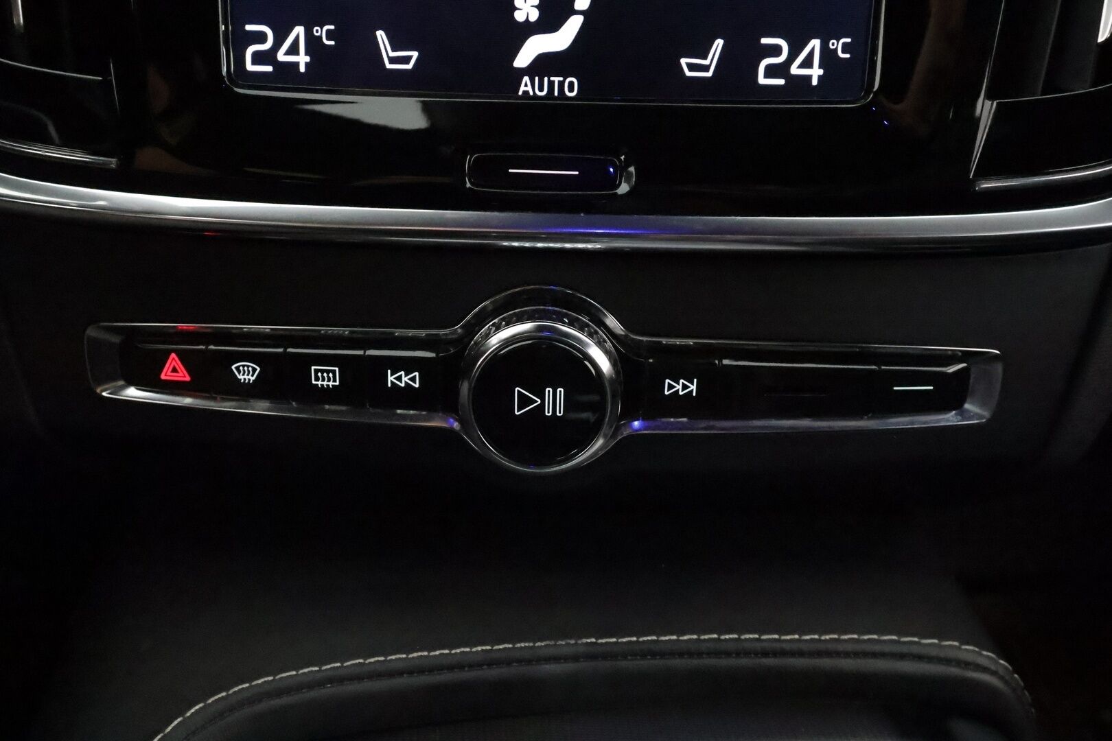 Volvo S90 2017 D4 AWD R-Design aut **Webasto / koukku / Adapt.Vakkari / P.Kamera / LED-valot / Sporttipenkki Muistilla / Navi** - Kaistavahti / KeylessGO / 2x Renkaat