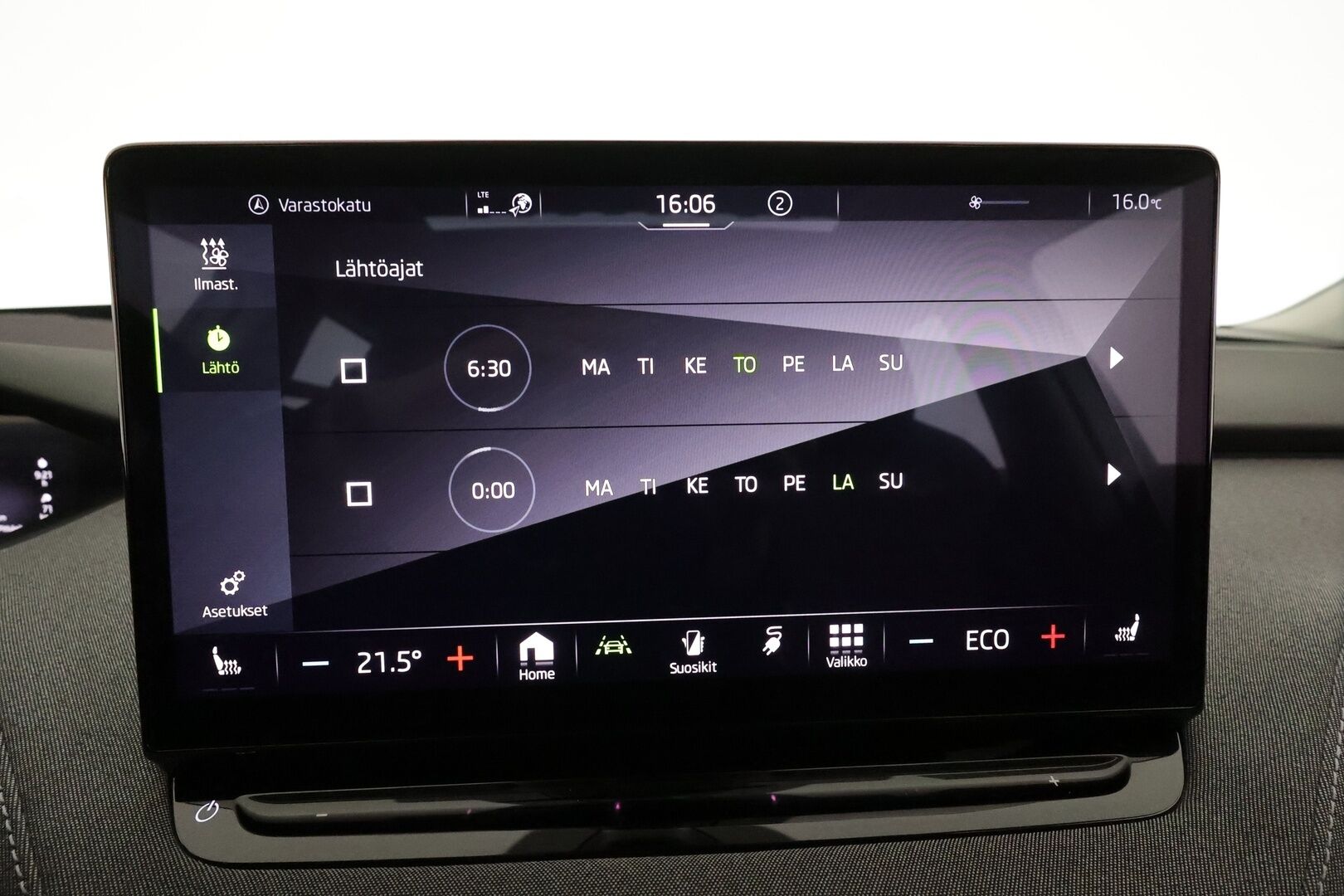 SKODA ENYAQ 2022 iV80 *Panorama / Lämpöpumppu / Koukku / ACC / Matrix-LED / Hierova Muistipenkki / Kamera / Navi* - SoH 94,68 % / kahdet renkaat vanteilla / Huippusiisti!