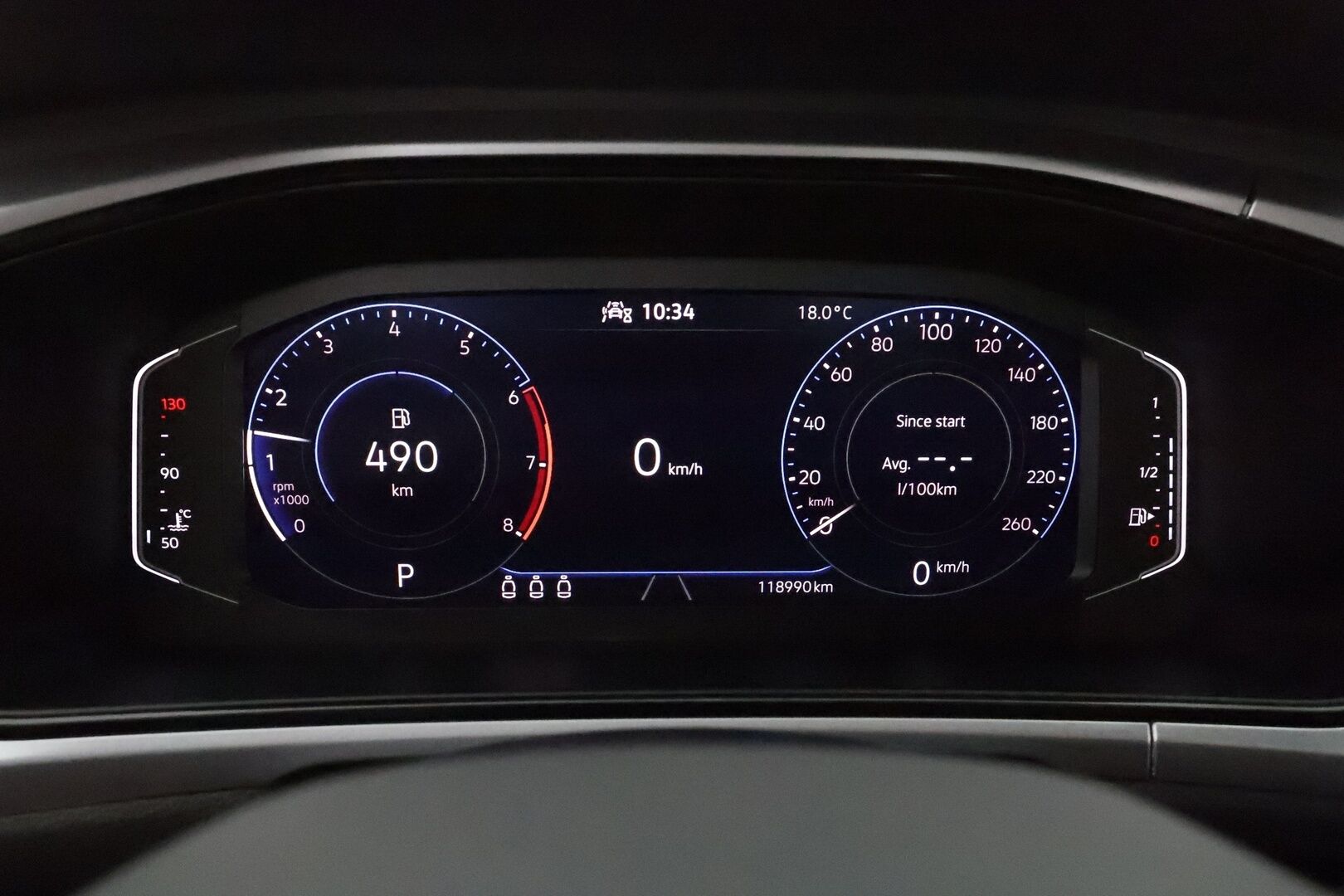 VOLKSWAGEN T-ROC 2022 Comfort Business 1,5 TSI EVO DSG ** Adapt.Vakkari / P.Tutkat / LED-valot / Koukku /  Kaistavahti / Apple&Android ** - Merkkihuollettu / 2x Renkaat