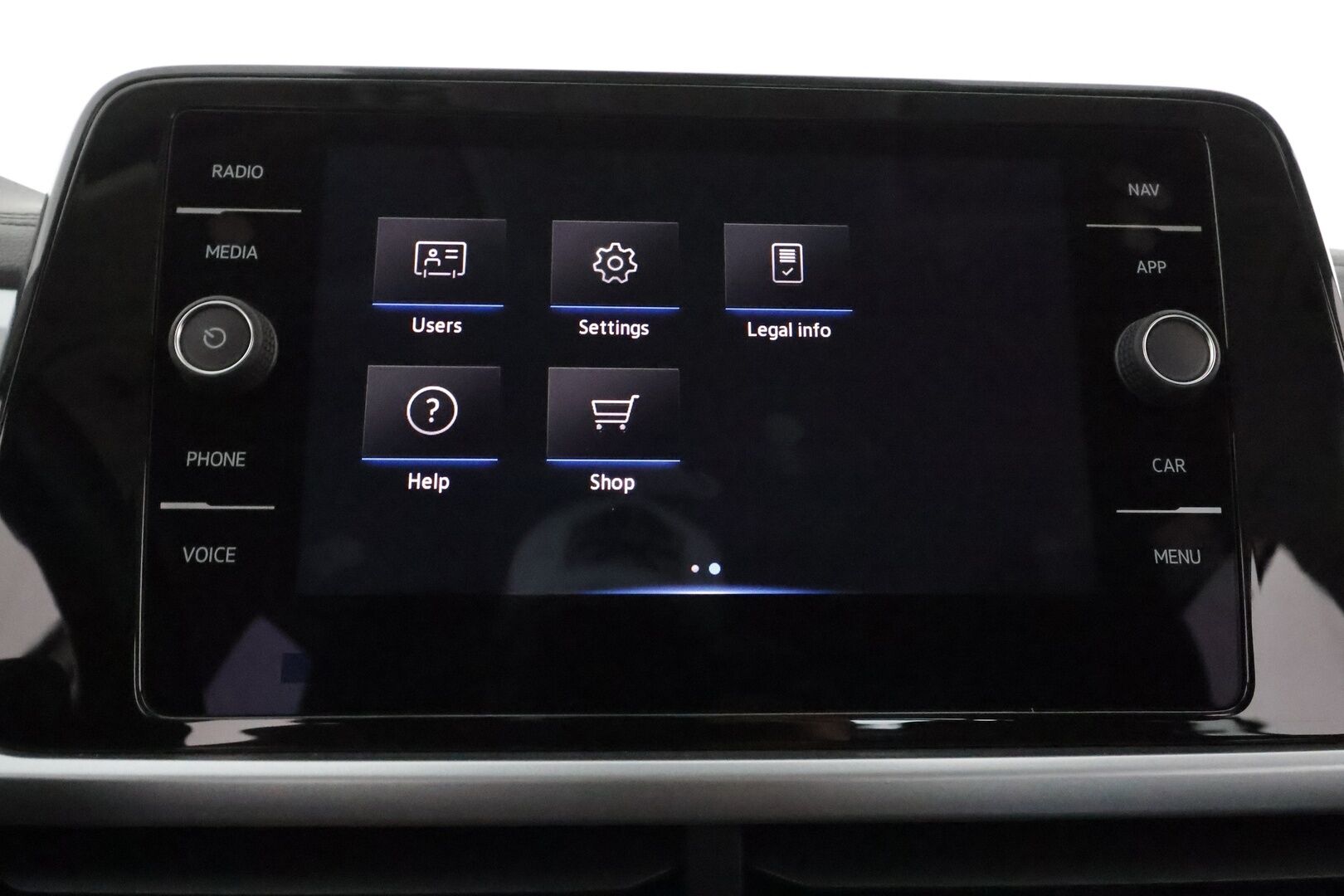 VOLKSWAGEN T-ROC 2022 Comfort Business 1,5 TSI EVO DSG ** Adapt.Vakkari / P.Tutkat / LED-valot / Koukku /  Kaistavahti / Apple&Android ** - Merkkihuollettu / 2x Renkaat