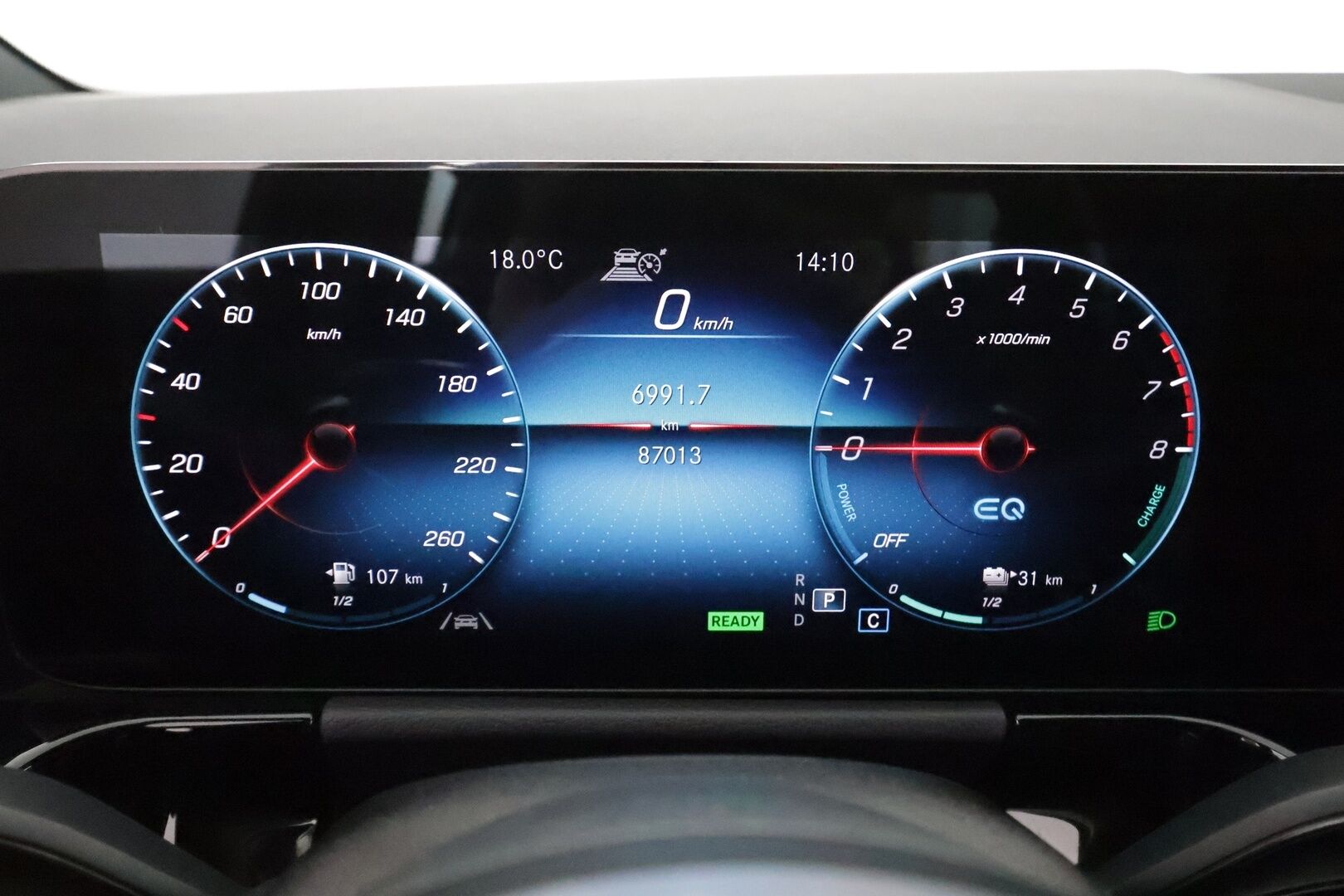 MERCEDES-BENZ GLA 2022 250 e A Business EQ Power AMG ** Widescreen / Adapt.Vakkari / P.kamera / Multibeam-LED / Sporttipenkki / Navi ** - 3,99 % KORKOTARJOUS TÄHÄN AUTOON - Akku Kuntotarkistettu!