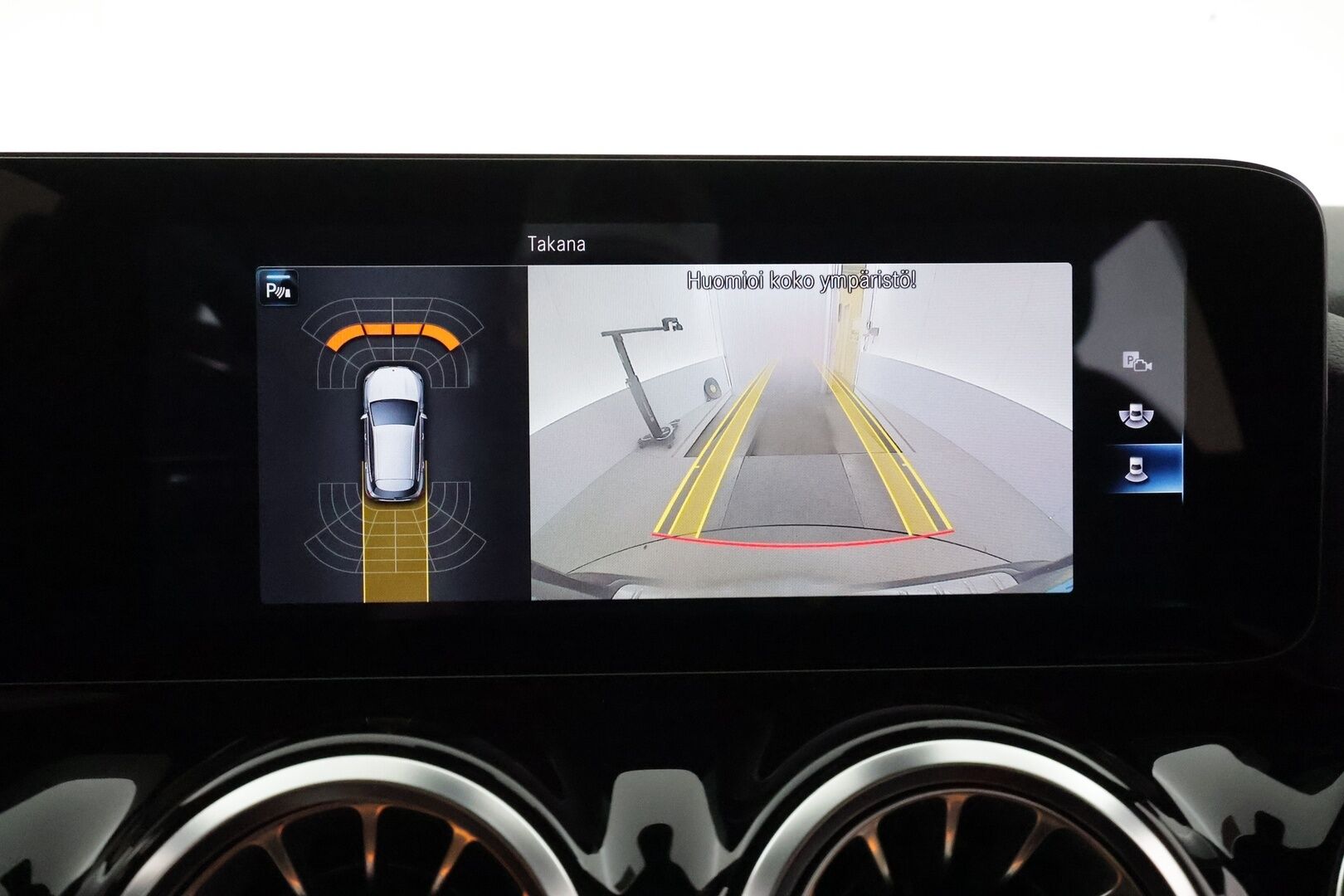 MERCEDES-BENZ GLA 2022 250 e A Business EQ Power AMG ** Widescreen / Adapt.Vakkari / P.kamera / Multibeam-LED / Sporttipenkki / Navi ** - 3,99 % KORKOTARJOUS TÄHÄN AUTOON - Akku Kuntotarkistettu!