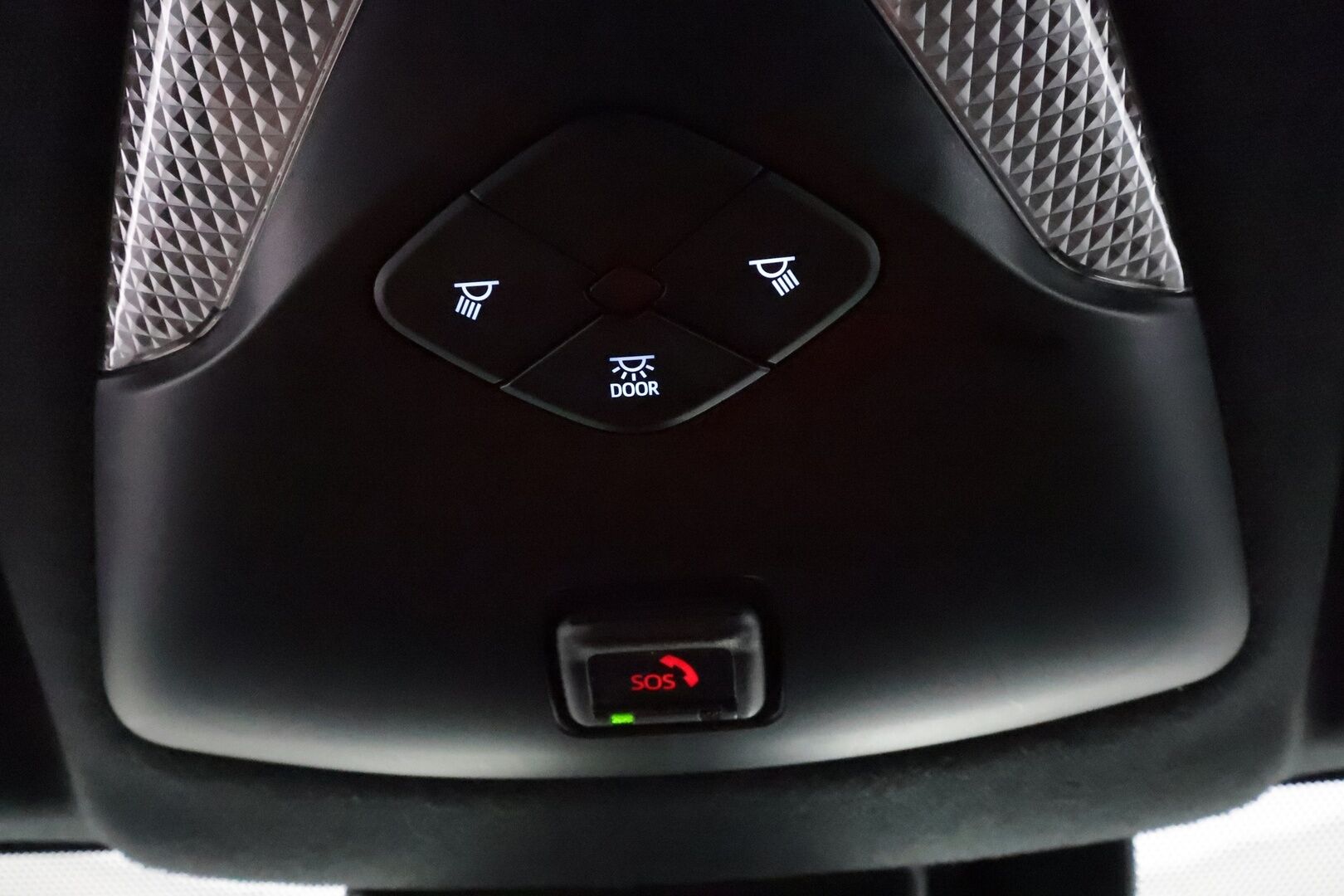 TOYOTA C-HR 2020 1.8 Hybrid Active Edition **JBL / Adapt.Vakkari / Bi-LED / P.Kamera / Kaistavahti / Nahkaverhoilu / KeylessGO** - Merkkihuollettu!