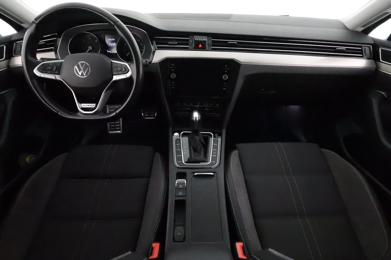 VOLKSWAGEN PASSAT 2021 Variant Alltrack 2,0 TDI SCR 147 kW 4MOTION DSG **Webasto / Koukku / Adapt.Vakkari / Matrix-LED / P.kamera / Navi** - 3,99 % KORKOTARJOUS TÄHÄN AUTOON - Merkkihuollettu!