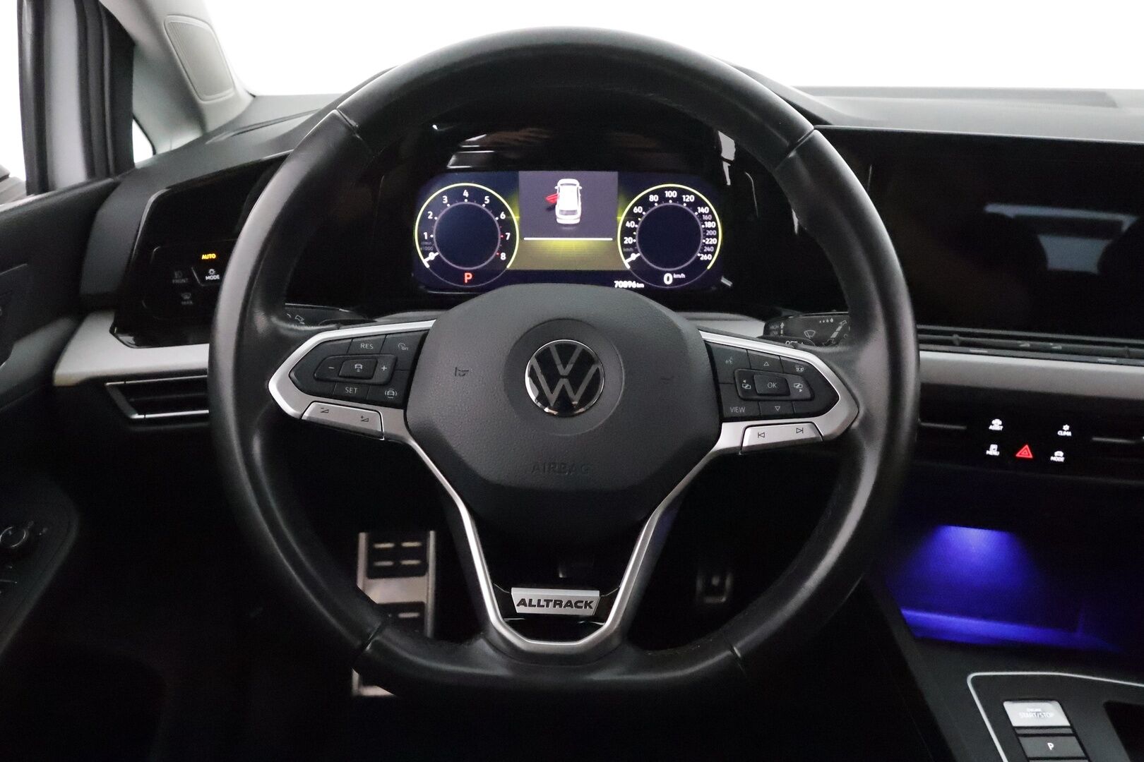 VOLKSWAGEN GOLF 2022 Variant Alltrack 2,0 TSI 140 kW 4MOTION DSG **Webasto / Koukku / Adapt.Vakkari / LED-valot / P.Kamera / Kaistavahti** - Kahdet Renkaat