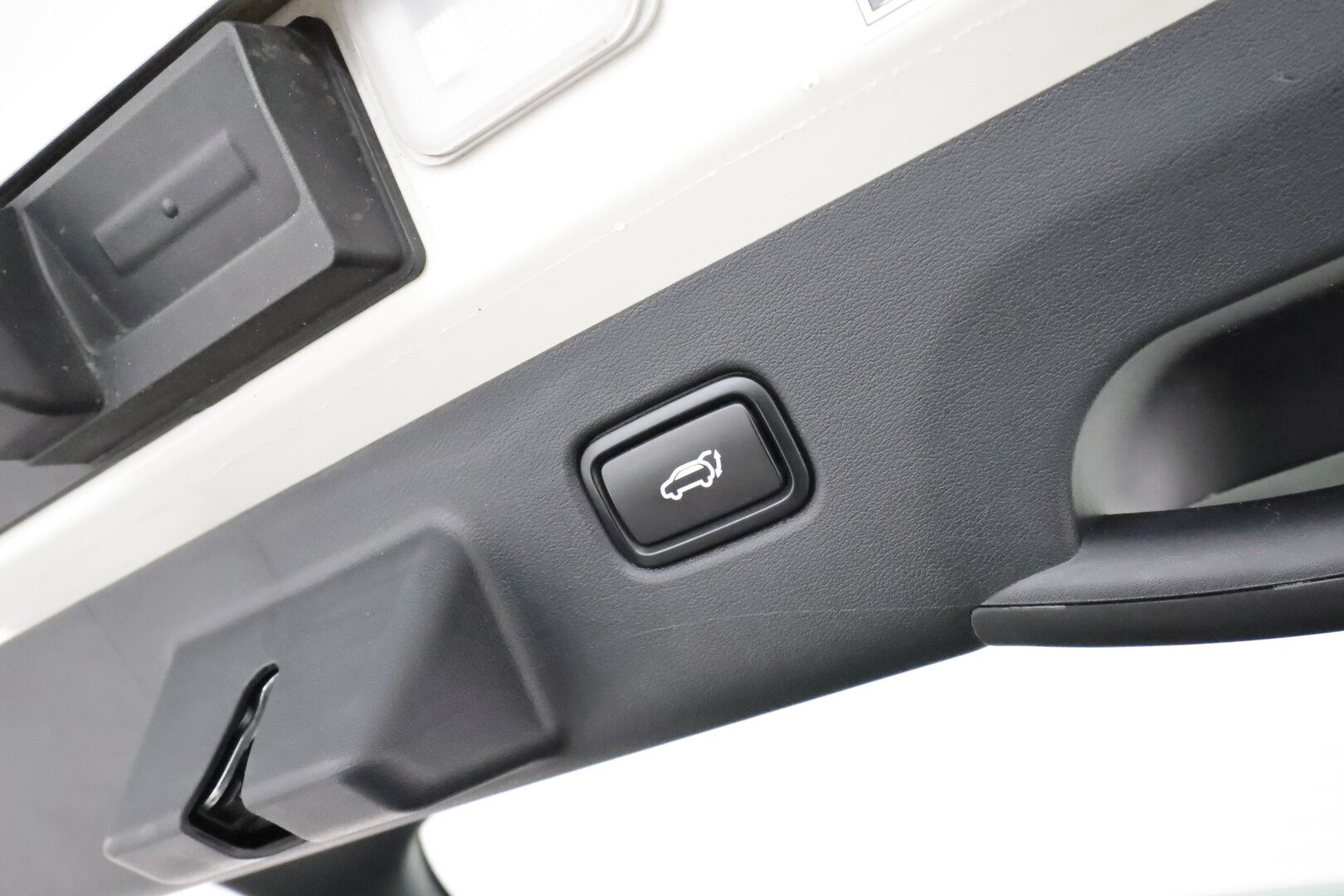 KIA EV6 2022 RWD 77 kWh 229 hv **Adapt.vakkari / P.kamera / Koukku / Lämpöpumppu / LED / KeylessGo** - Akku kuntotarkastettu 