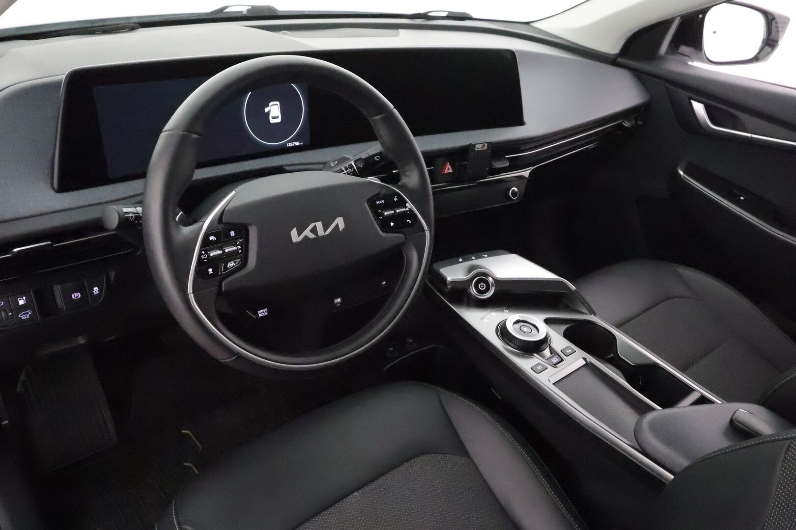 KIA EV6 2022 RWD 77 kWh 229 hv **Adapt.vakkari / P.kamera / Koukku / Lämpöpumppu / LED / KeylessGo** - Akku kuntotarkastettu 