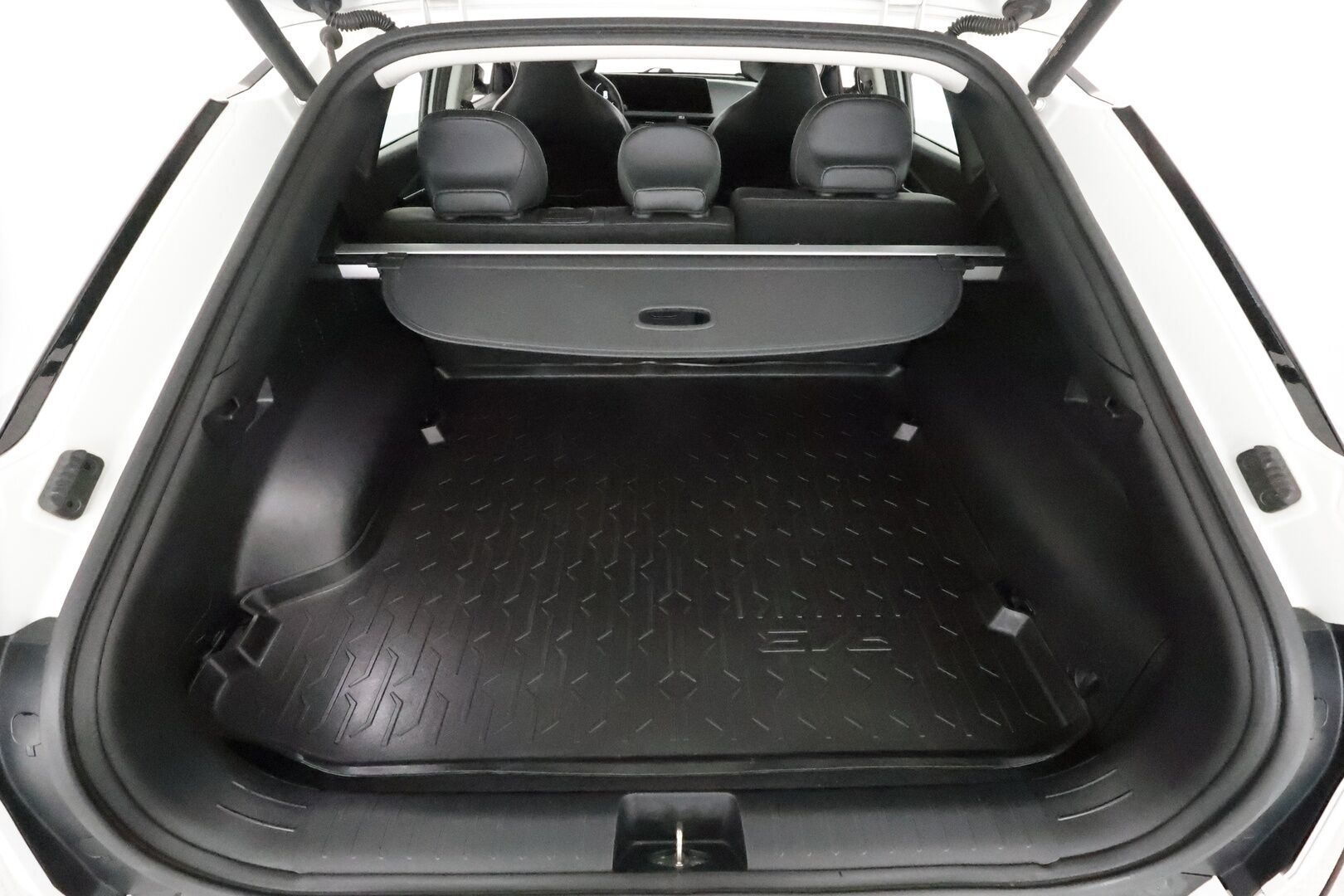 KIA EV6 2022 RWD 77 kWh 229 hv **Adapt.vakkari / P.kamera / Koukku / Lämpöpumppu / LED / KeylessGo** - Akku kuntotarkastettu 