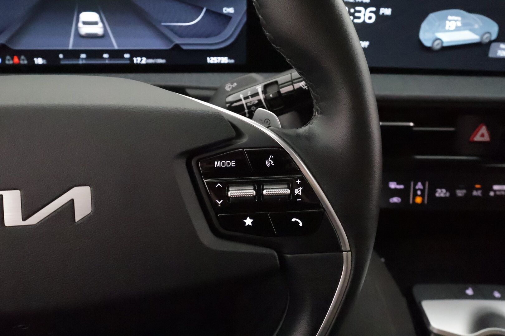KIA EV6 2022 RWD 77 kWh 229 hv * Adapt.Vakkari / Peruutuskamera / Vetokoukku / Lämpöpumppu / LED / KeylessGo - Akku kuntotarkastettu / Merkkihuollot / ALV / Huippusiisti!
