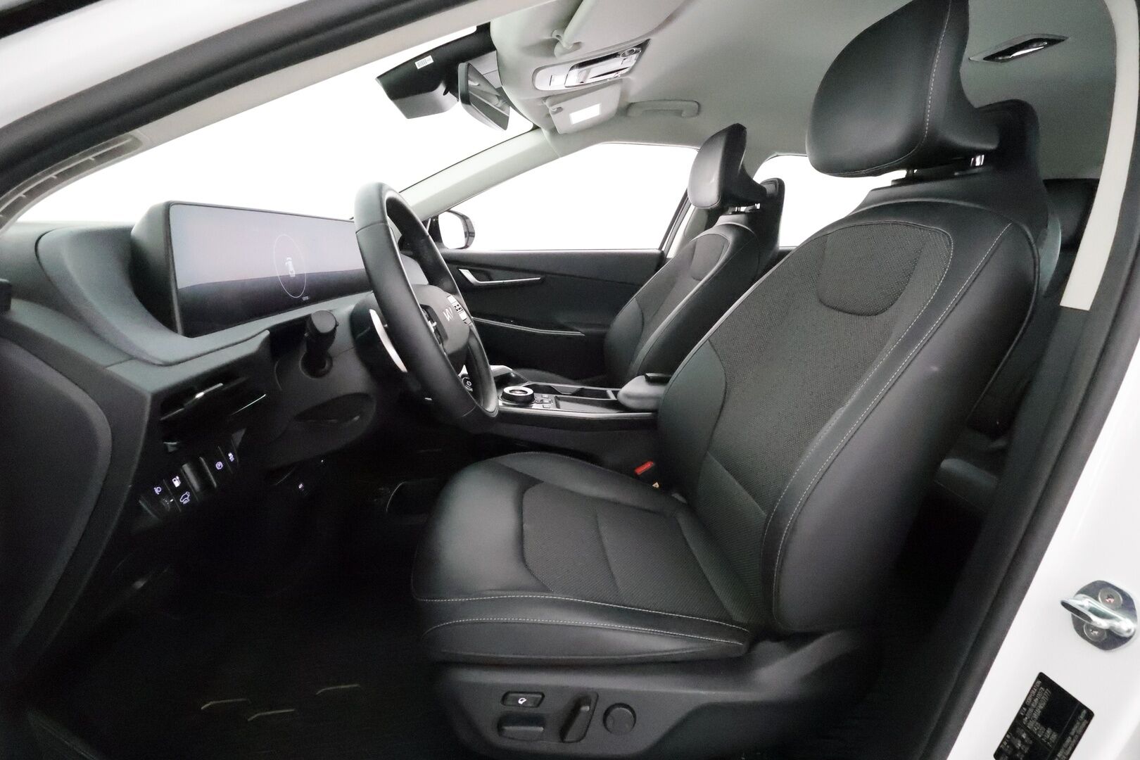 KIA EV6 2022 RWD 77 kWh 229 hv **Adapt.vakkari / P.kamera / Koukku / Lämpöpumppu / LED / KeylessGo** - Akku kuntotarkastettu 