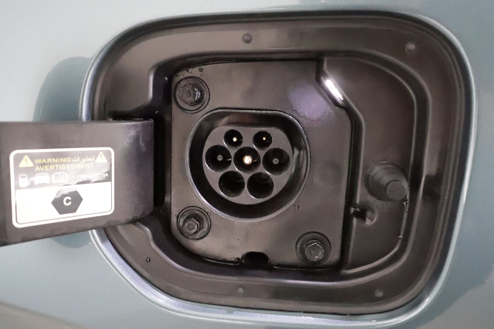 KIA CEED 2024 1,6 GDI Plug-In Hybrid Business Premium SW DCT  **Adapt.vakkari / P.kamera / LED / Navi / KeylessGo / Apple&Android** - Kahdet renkaat aluvanteilla / Merkkihuollettu / Ratinlämmitin