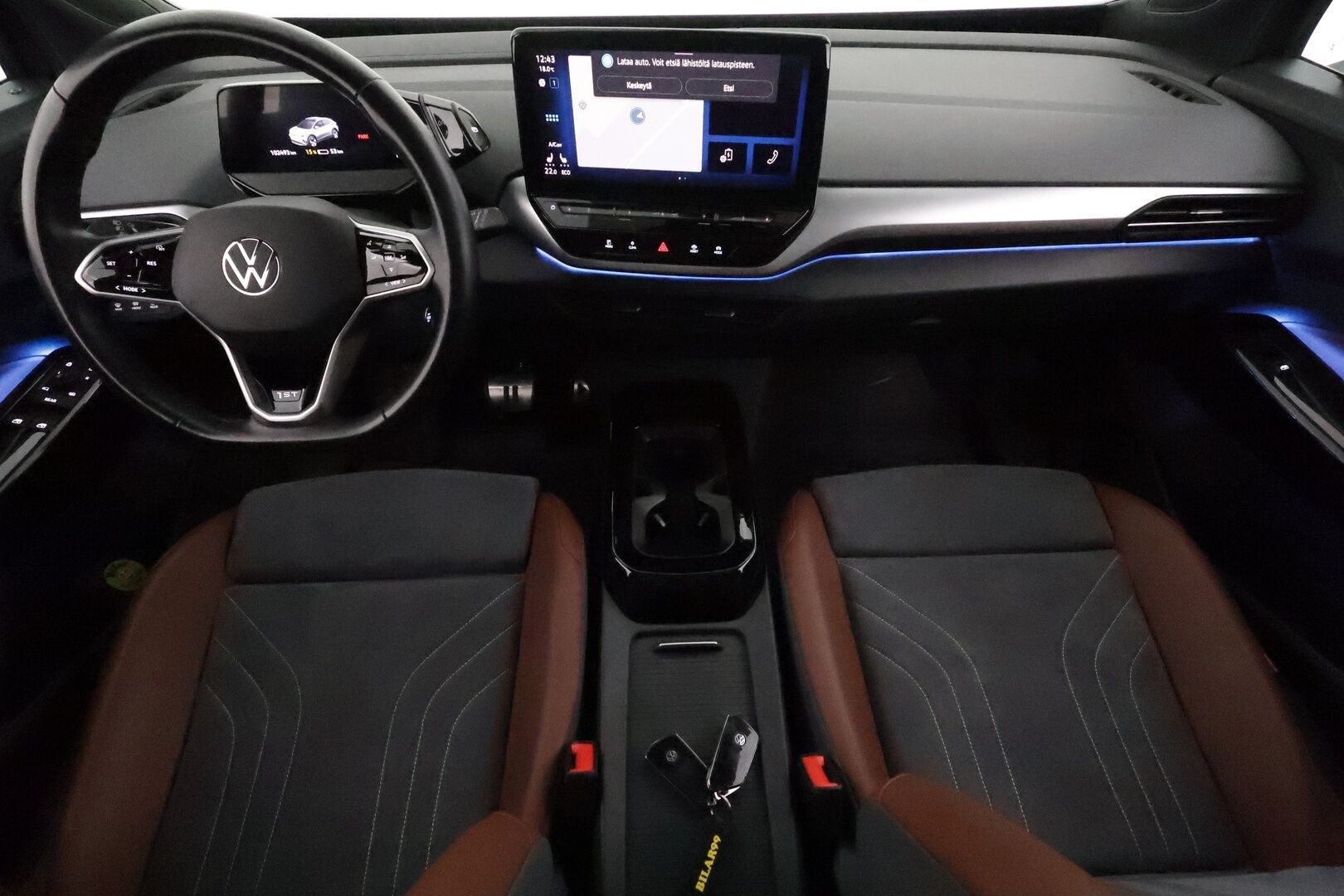 VOLKSWAGEN ID.4 2021 Pro Performance 1ST MAX **Lämpöpumppu / ACC / Matrix / Lasikatto / Koukku / 360° / Hierovat Sportpenkit Muistilla** - Akku kuntotarkastettu **HUIPPU KAMOILLA**